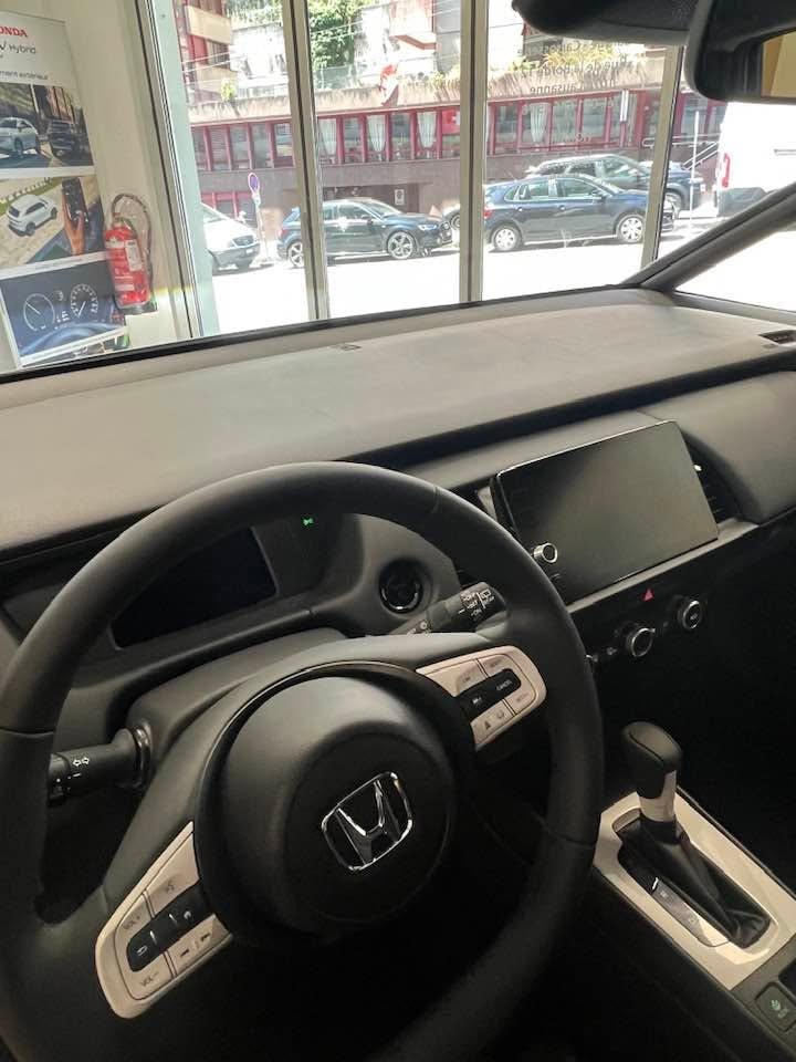 HONDA Jazz 1.5i-MMD Advance E-CVT-image-5