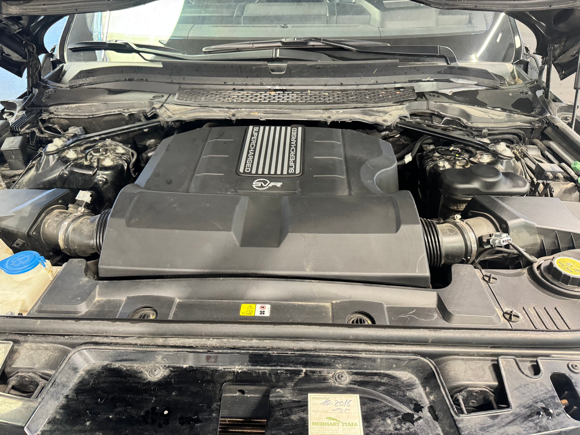 LAND ROVER 5.0 V8 SC SVR-image-6