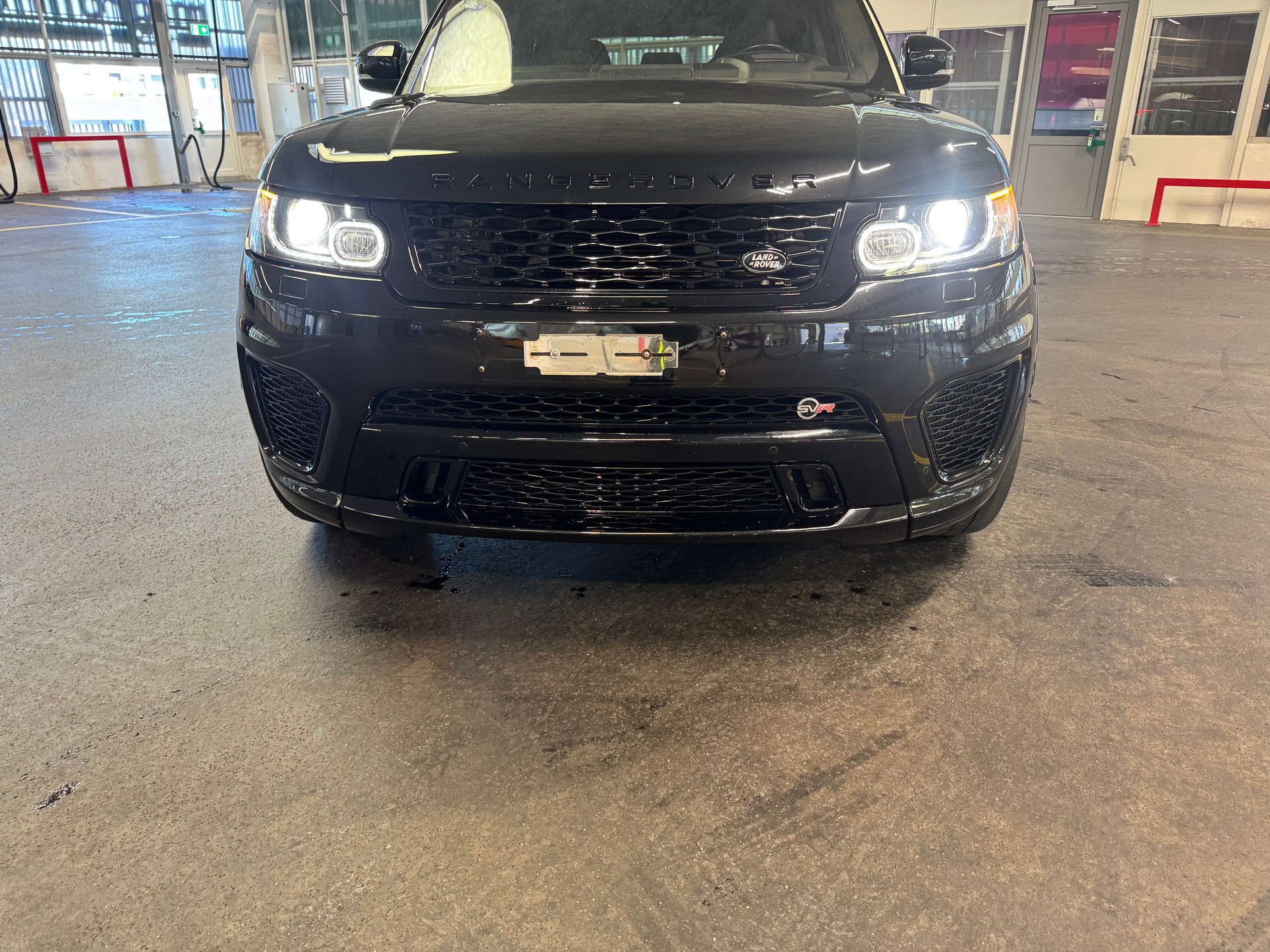LAND ROVER 5.0 V8 SC SVR-image-0
