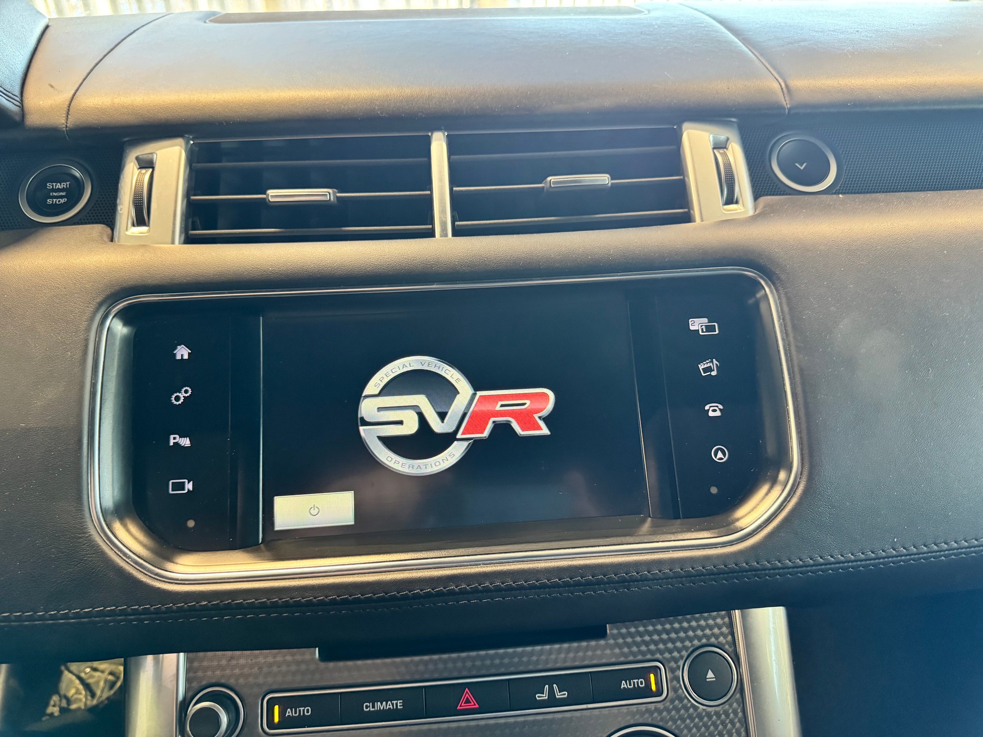 LAND ROVER 5.0 V8 SC SVR-image-7