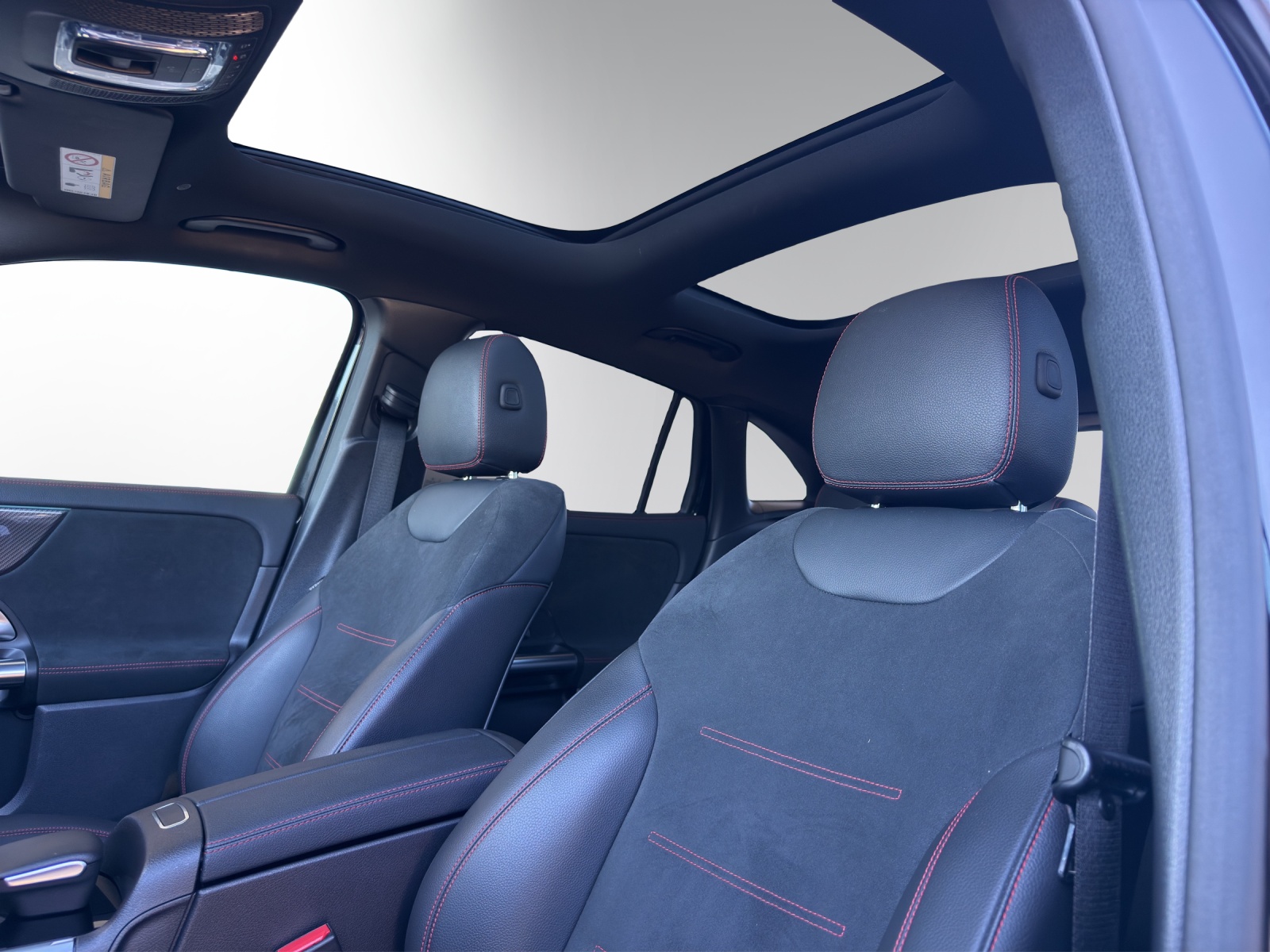 Image MERCEDES-BENZ GLA-250 GLA 250e AMG Line 8G-DCT