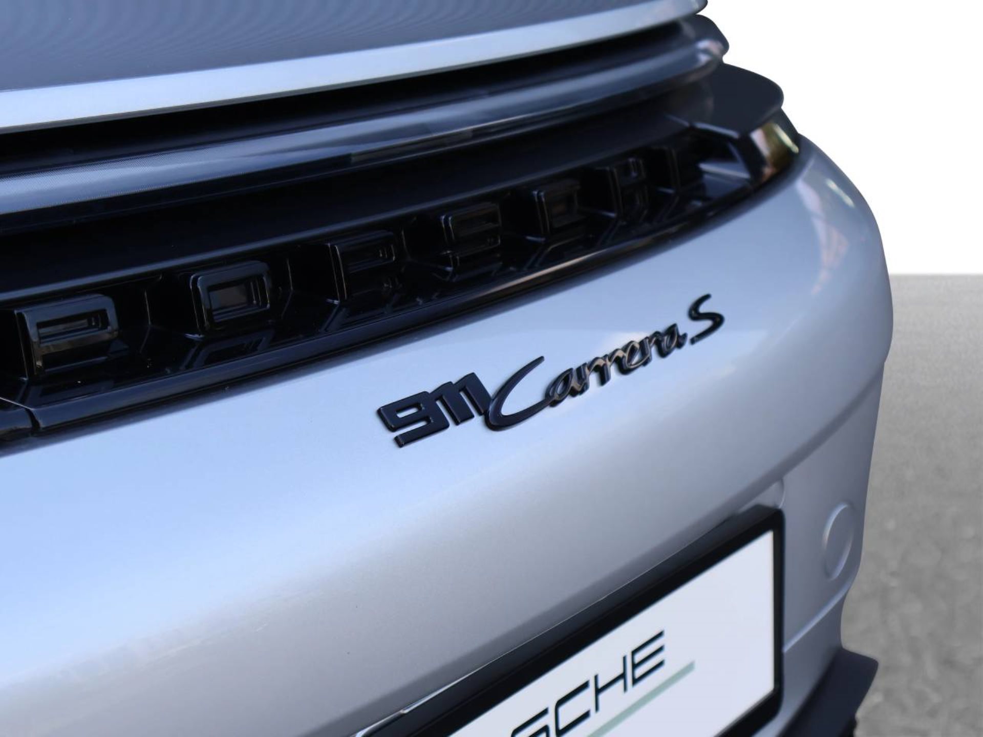 PORSCHE 911 Carrera S-image-34