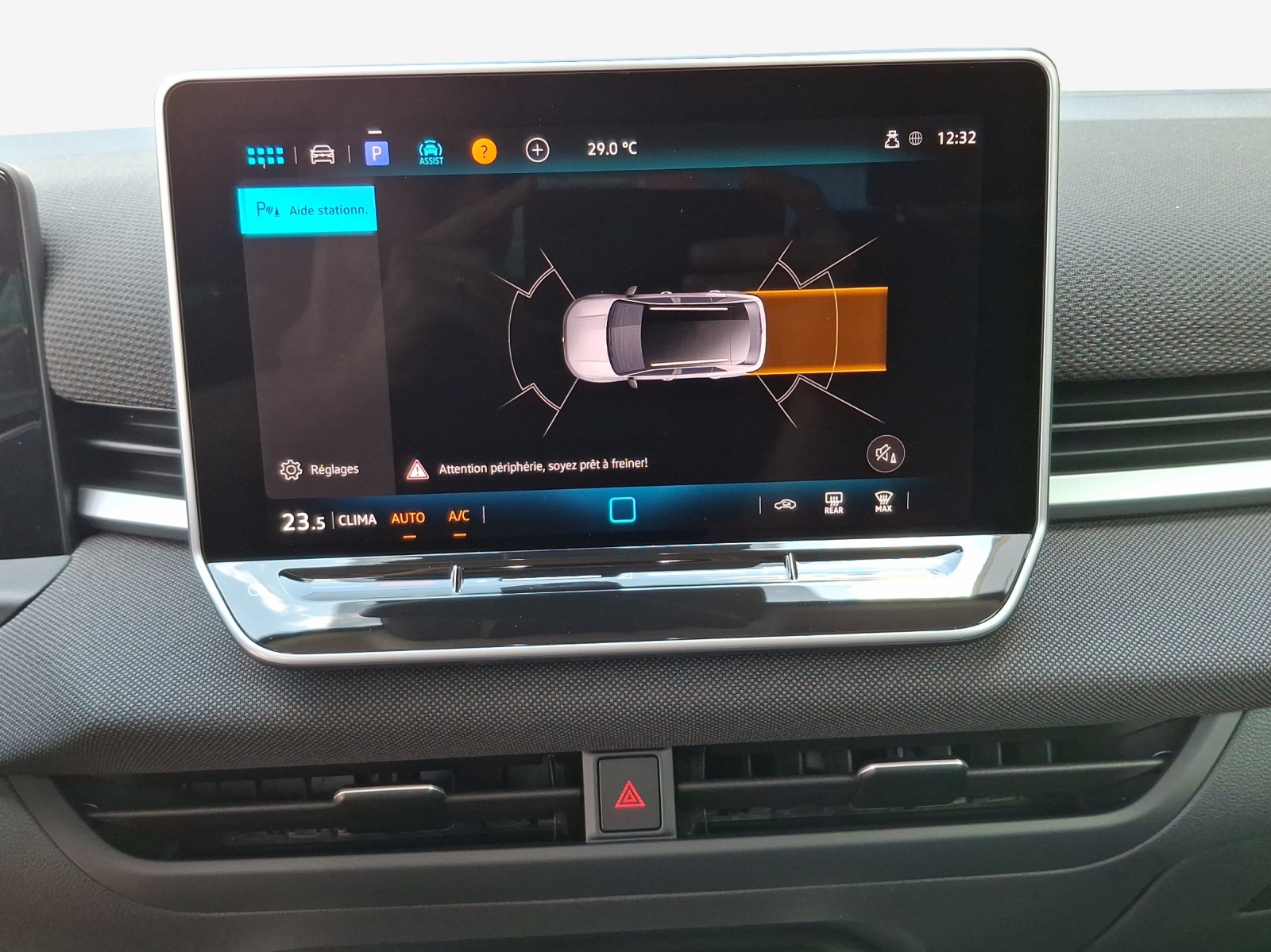 VW T-Roc 1.5 eTSI mHEV Trend DSG-image-13