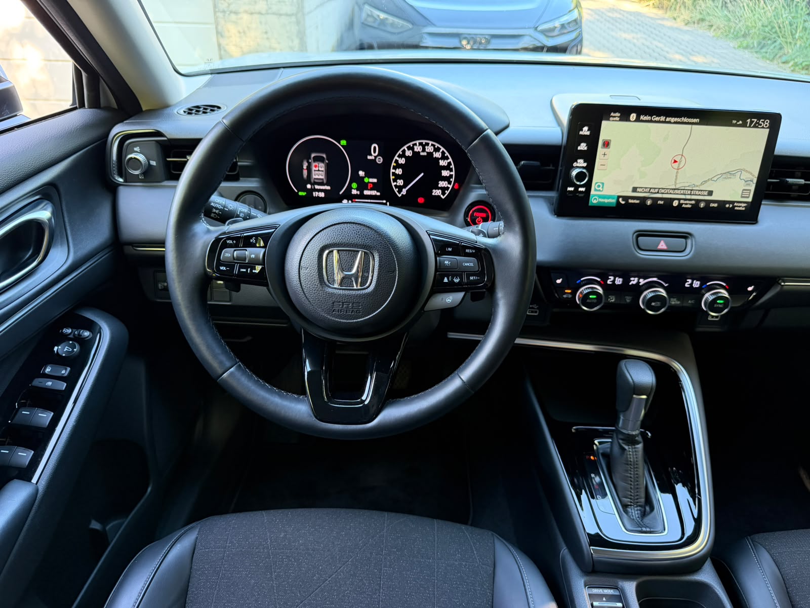 HONDA HR-V 1.5i-MMD Advance CVT-image-22