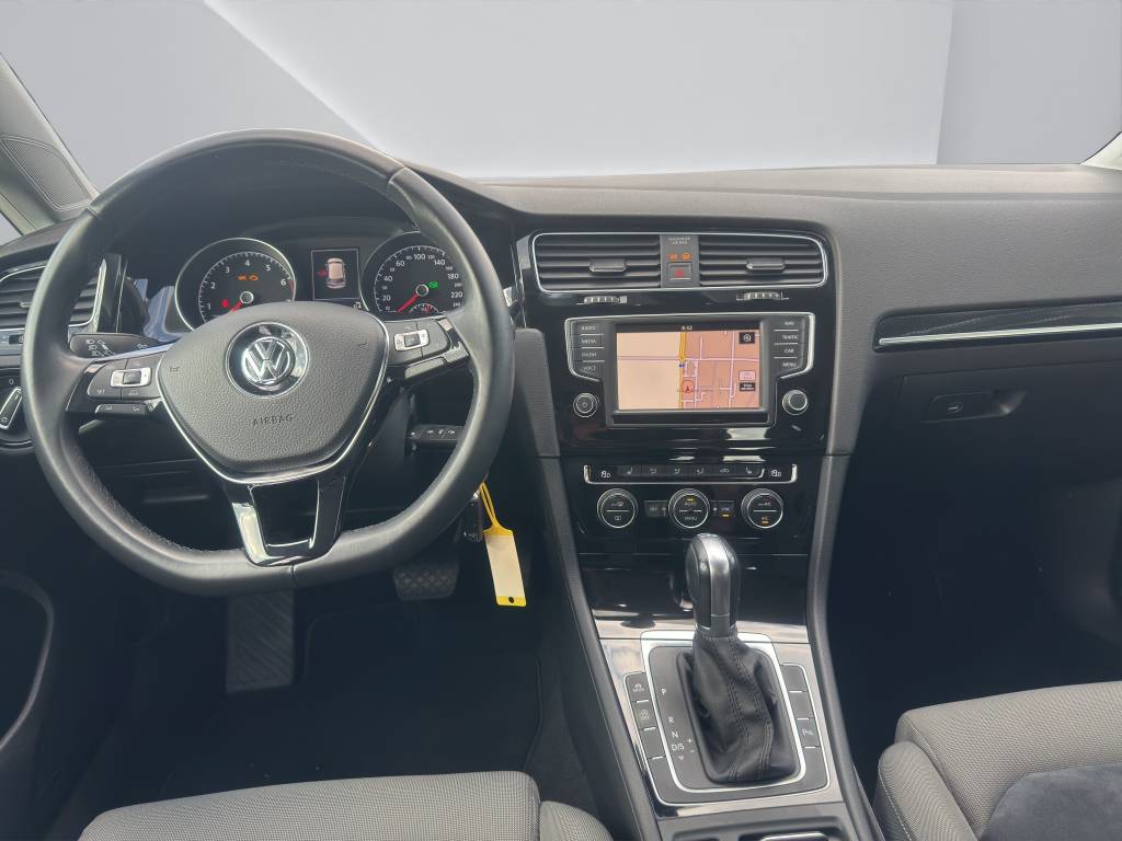 VW Golf 1.4 TSI Highline DSG-image-5