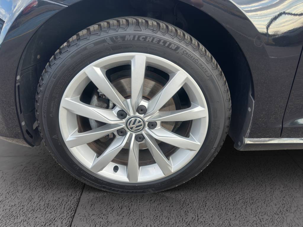 VW Golf 1.4 TSI Highline DSG-image-14
