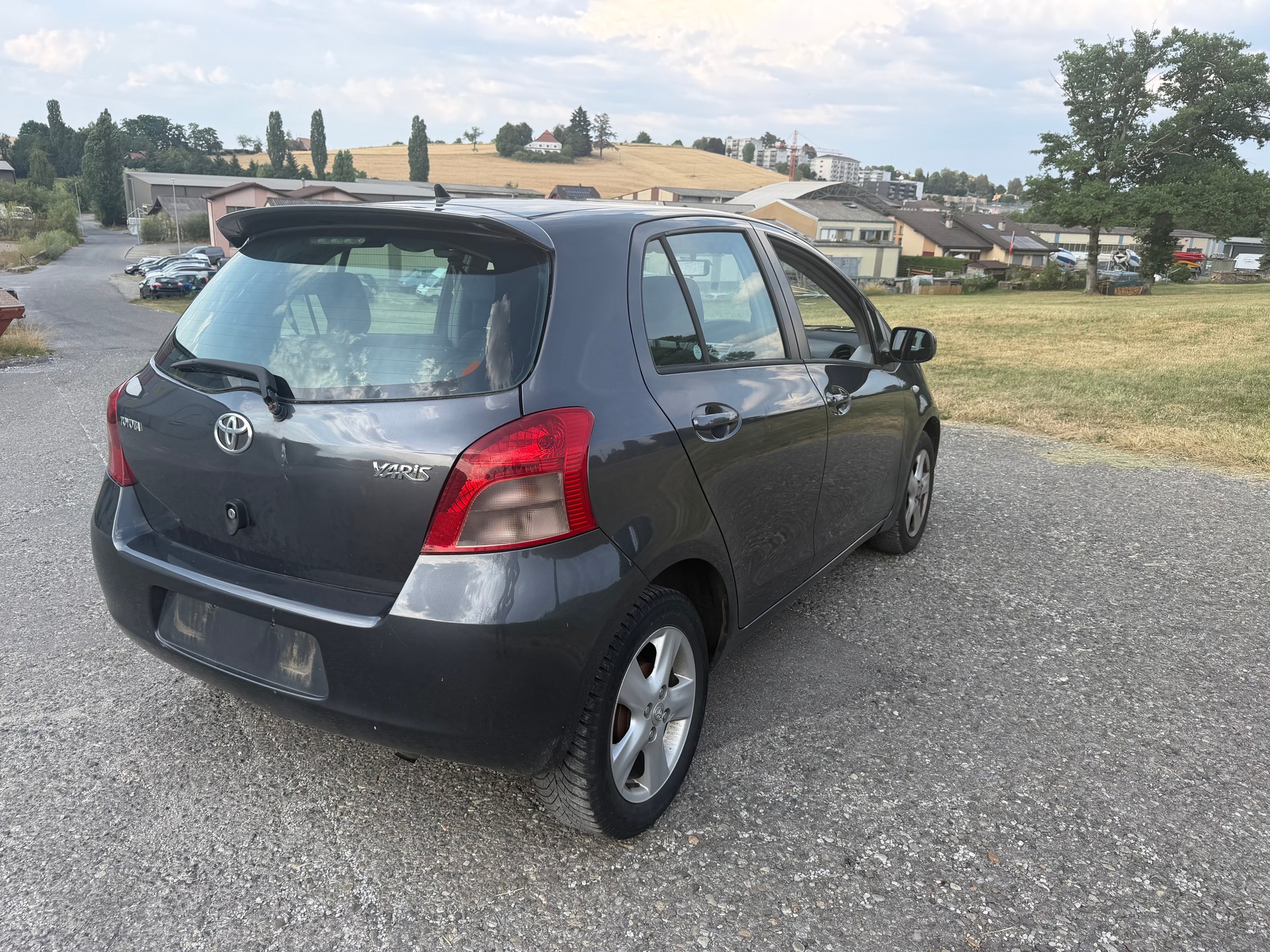 TOYOTA Yaris 1.3 Chic-image-3