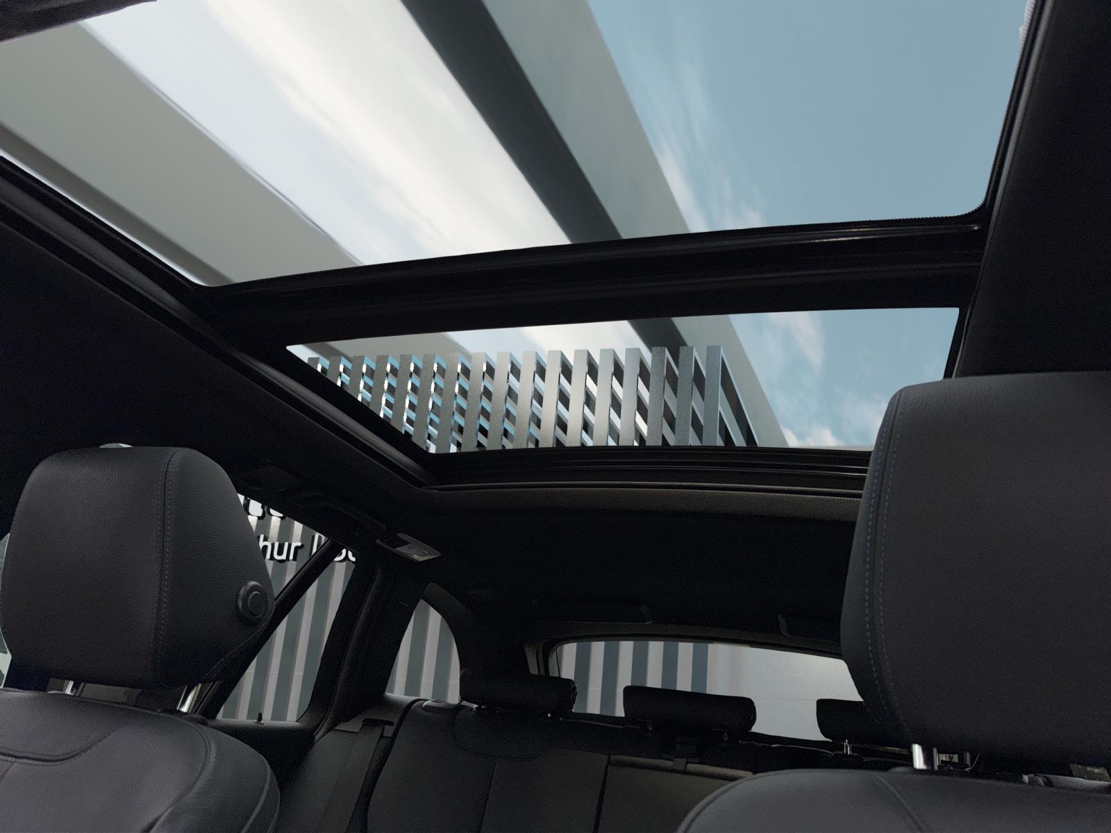 BMW 340i xDrive Touring Power & Sound Paket-image-19
