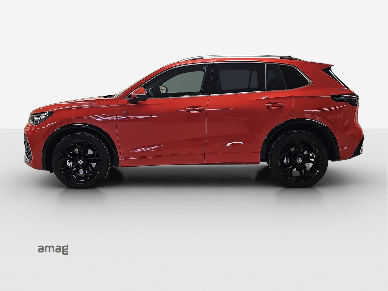 VW Tiguan 2.0 TSI DSG R-Line 4Motion-image-1