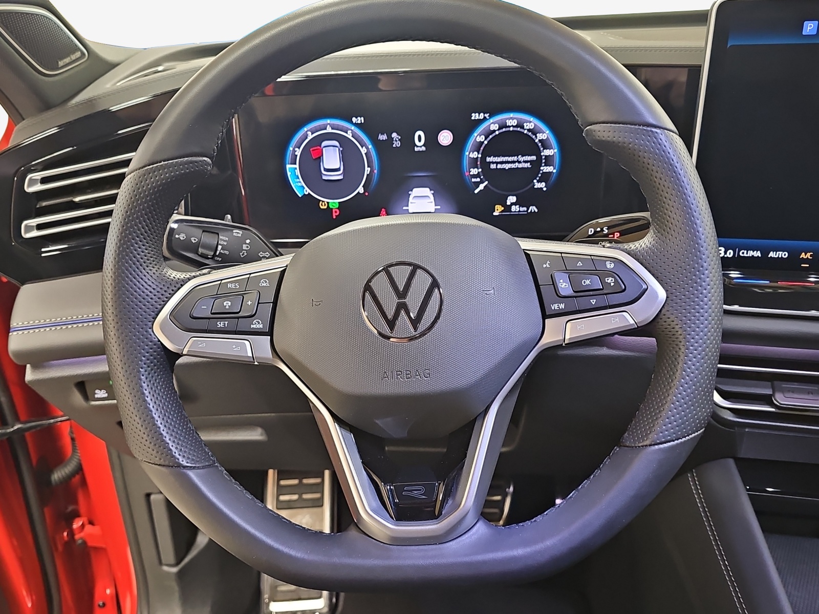 VW Tiguan 2.0 TSI DSG R-Line 4Motion-image-9