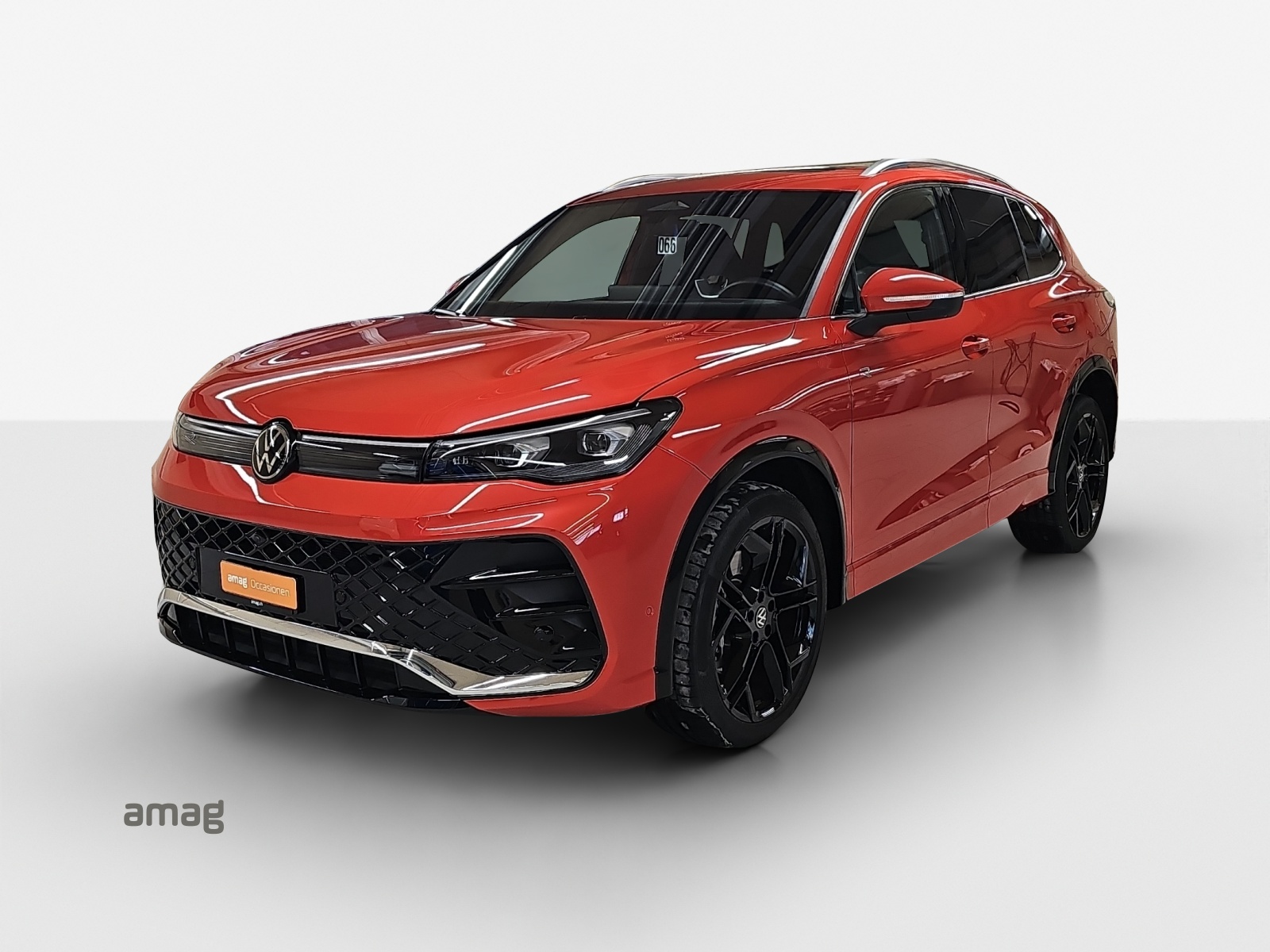 VW Tiguan 2.0 TSI DSG R-Line 4Motion-image-0