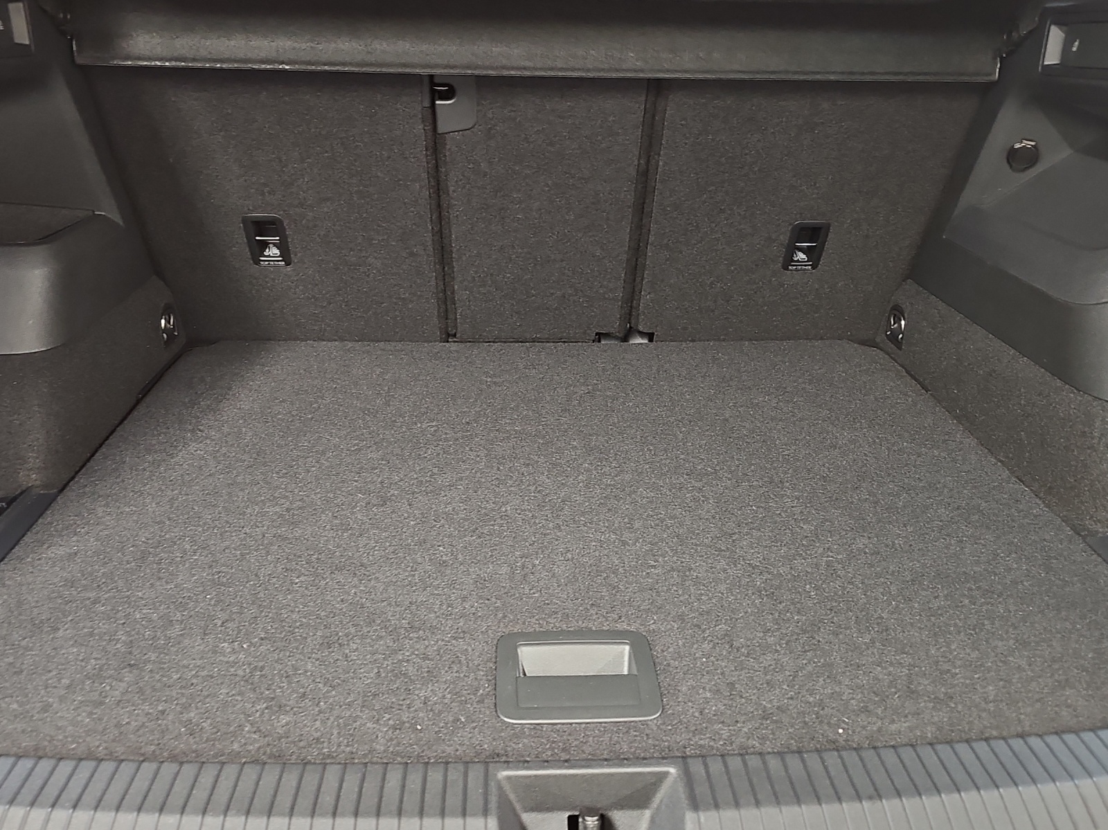 VW Tiguan 2.0 TSI DSG R-Line 4Motion-image-12