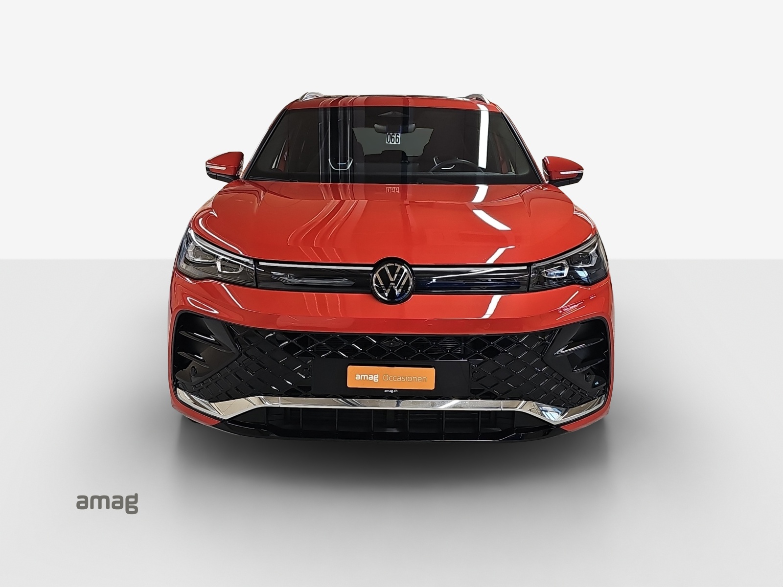 VW Tiguan 2.0 TSI DSG R-Line 4Motion-image-6