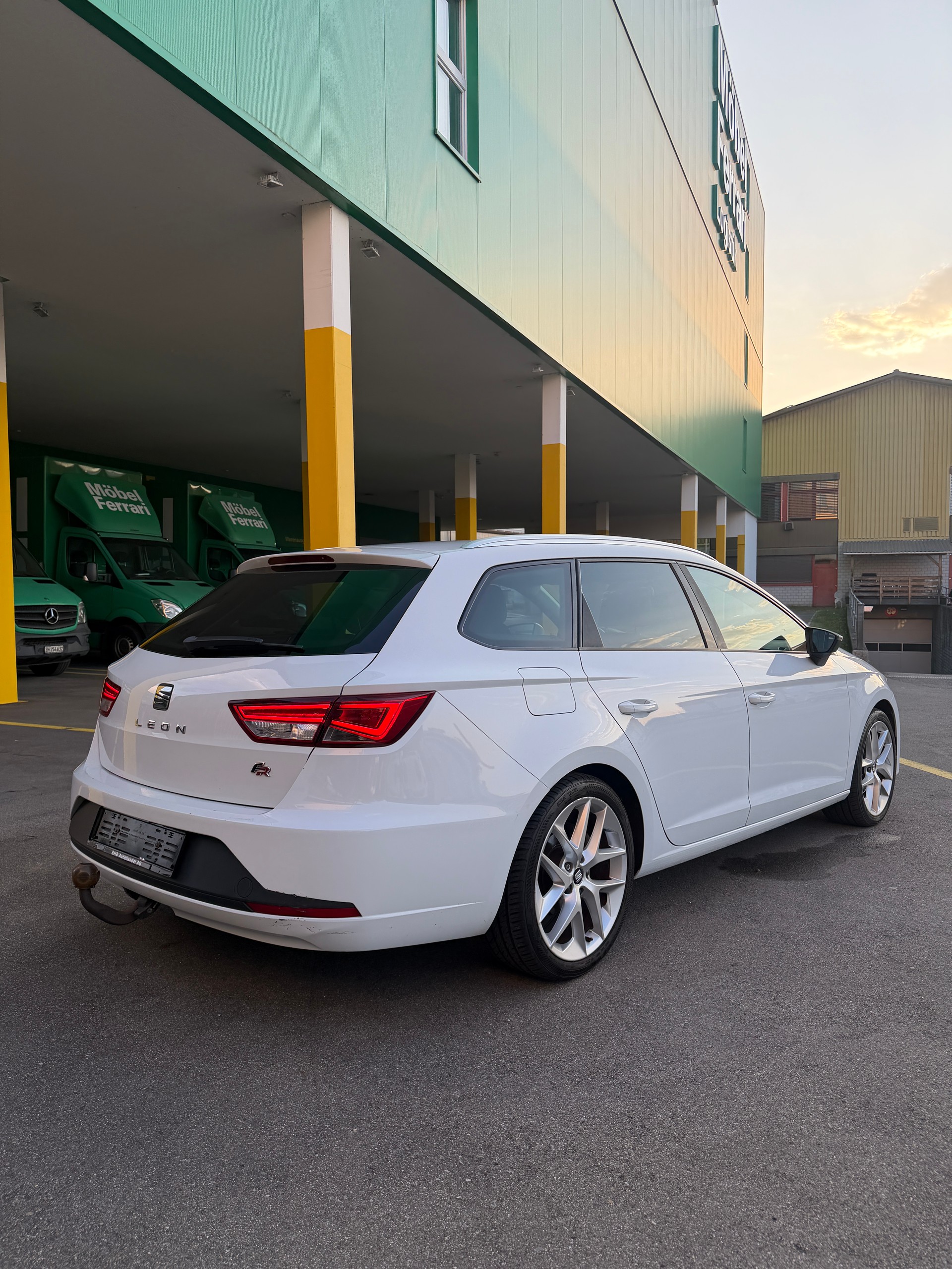 SEAT Leon ST 2.0 TDI FR-image-6