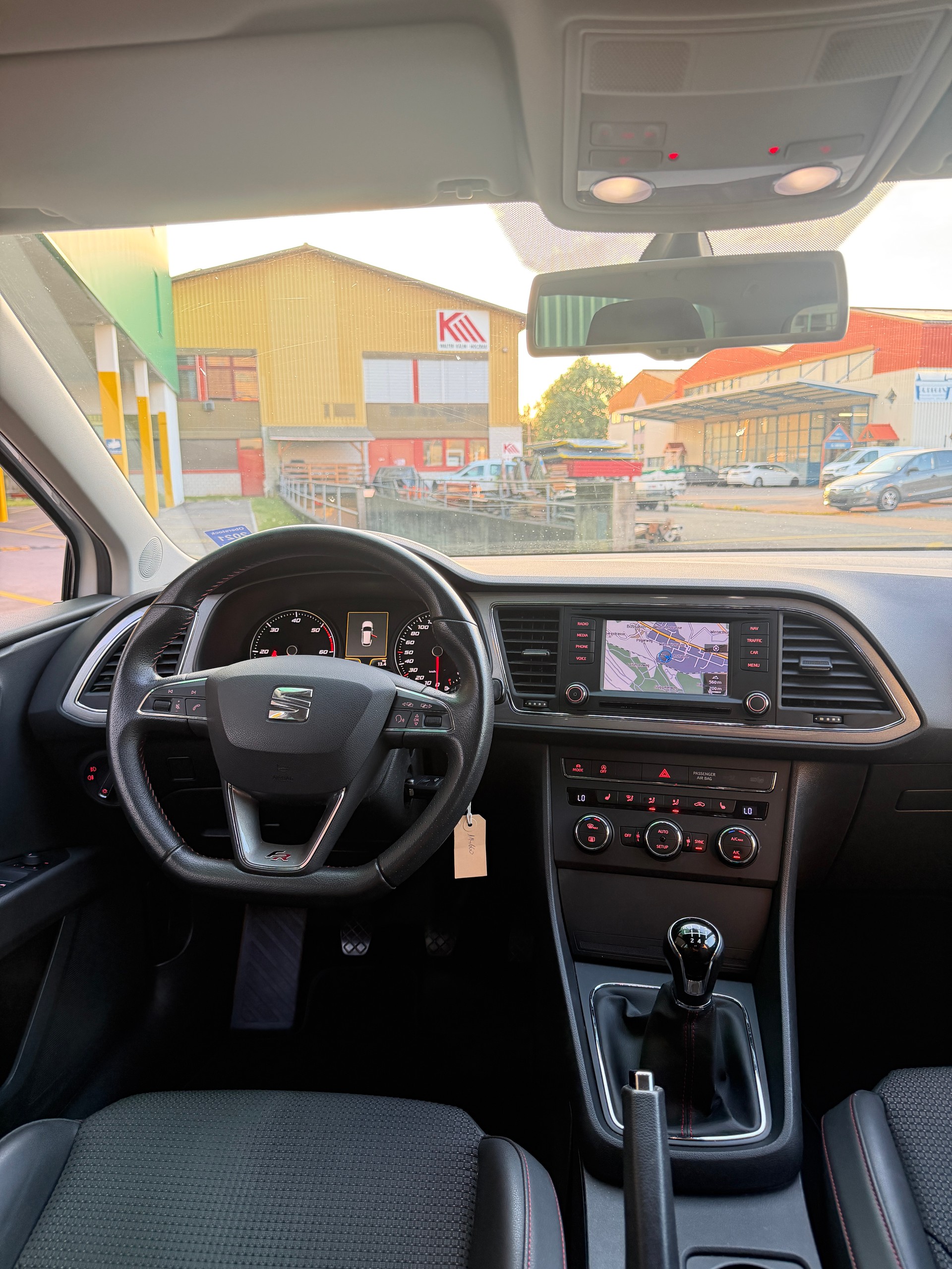 SEAT Leon ST 2.0 TDI FR-image-9