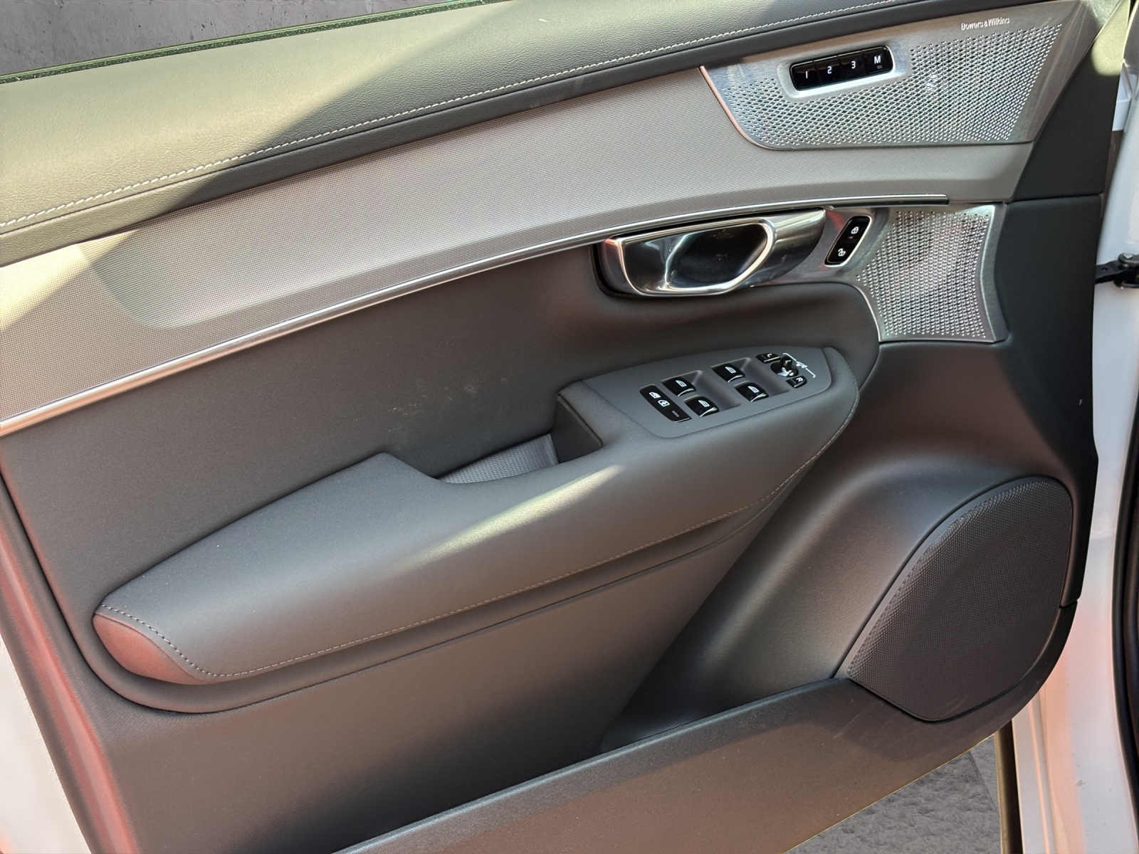 VOLVO XC90 T8 eAWD PluginHybrid Black Edition Geartronic-image-8