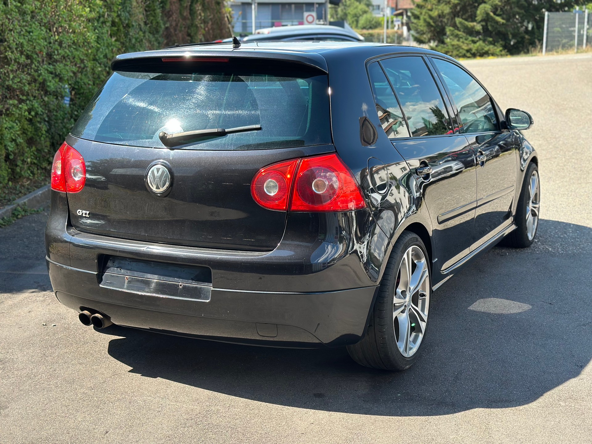 VW Golf 2.0 TFSI GTI-image-3