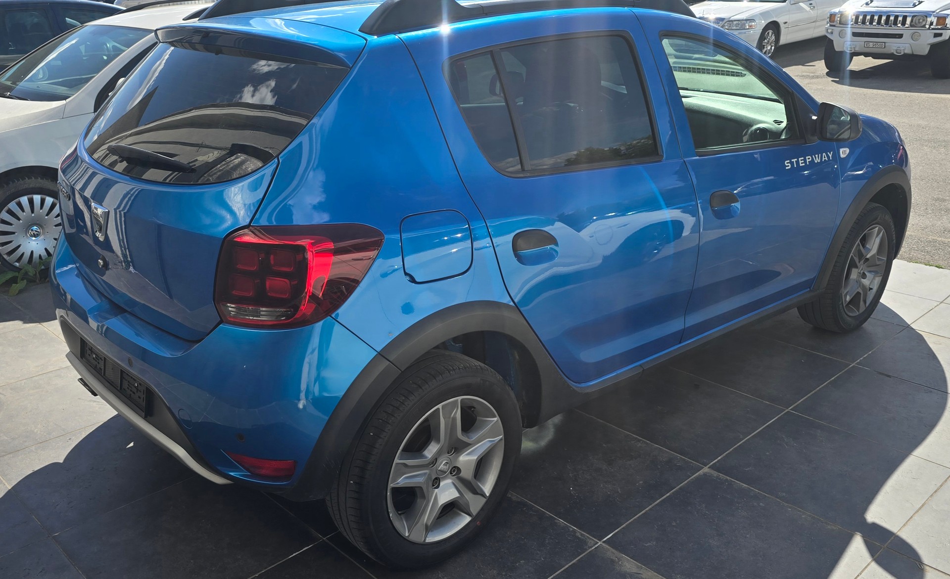 DACIA Sandero 1.0 Laureate-image-3