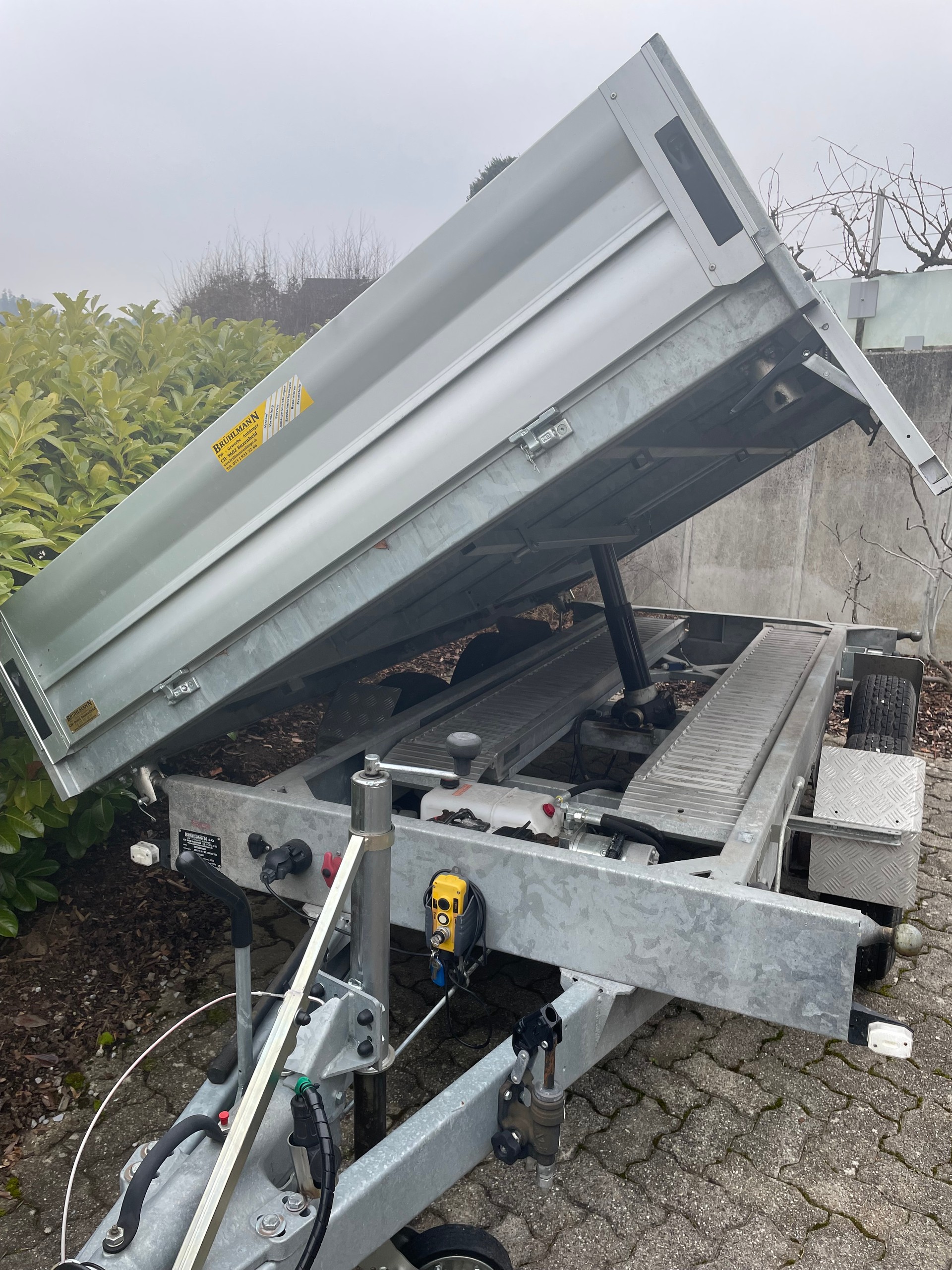 BRÜHLMANN 3 Seiten Kipper ABRT 3.5 T 310 Ho 3 SK-image-1