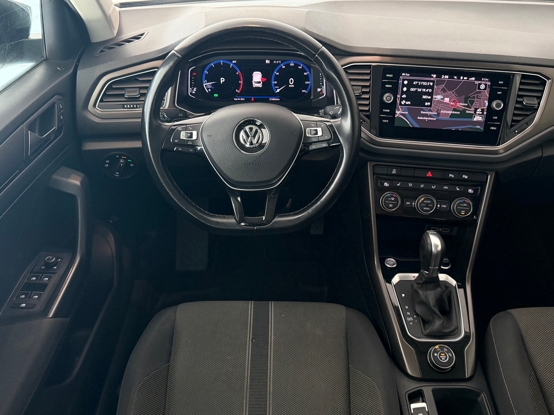 VW T-Roc 2.0 TSI Advance DSG 4Motion **ab MFK & Service**-image-14