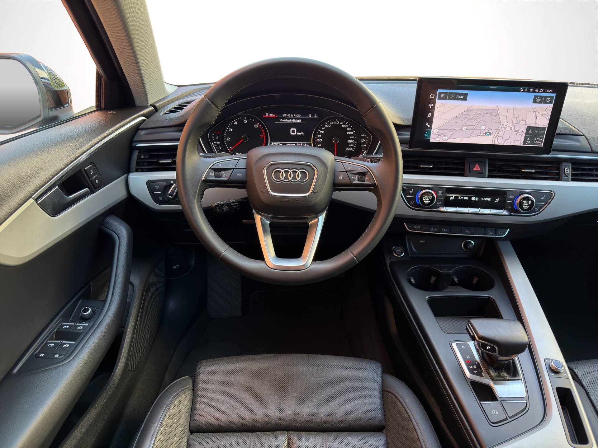 AUDI A4 allroad 45 TFSI quattro S-tronic-image-12