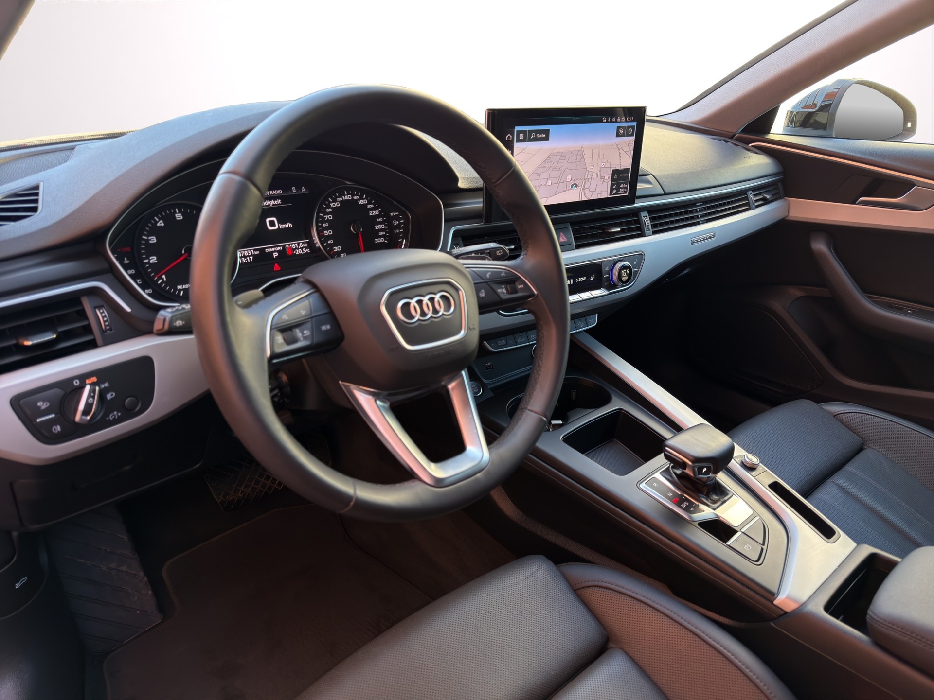 AUDI A4 allroad 45 TFSI quattro S-tronic-image-10