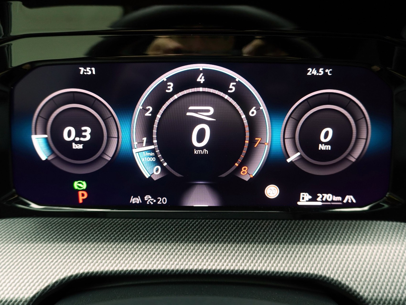 VW Golf 8.5 2.0 TSI DSG R Black Edition 4Motion **VW Werksgarantie bis 10/2030**-image-16