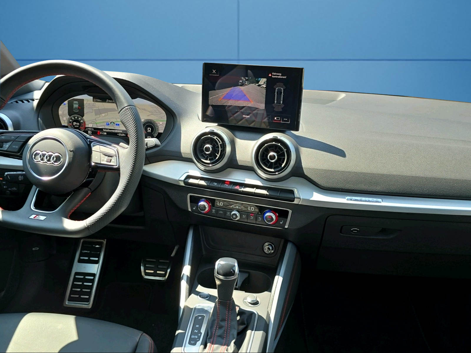 AUDI Q2 40 TFSI S line Attraction quattro S-tronic-image-9