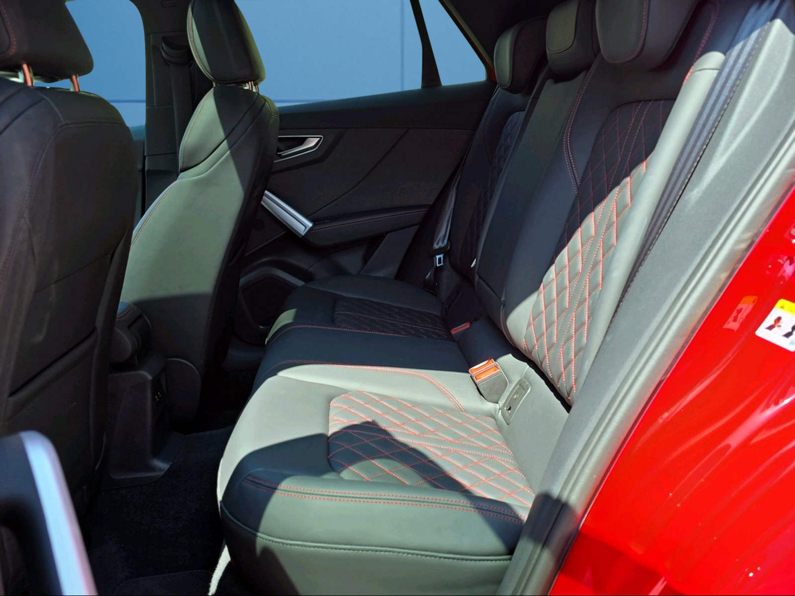AUDI Q2 40 TFSI S line Attraction quattro S-tronic-image-15