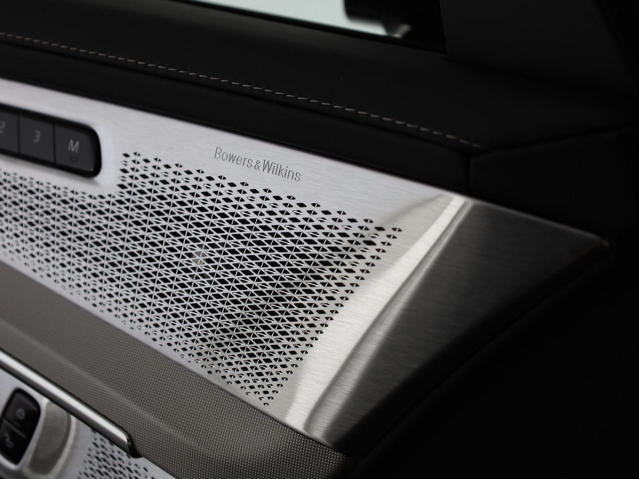 VOLVO XC90 2.0 T8 TE Black Edition eAWD-image-19