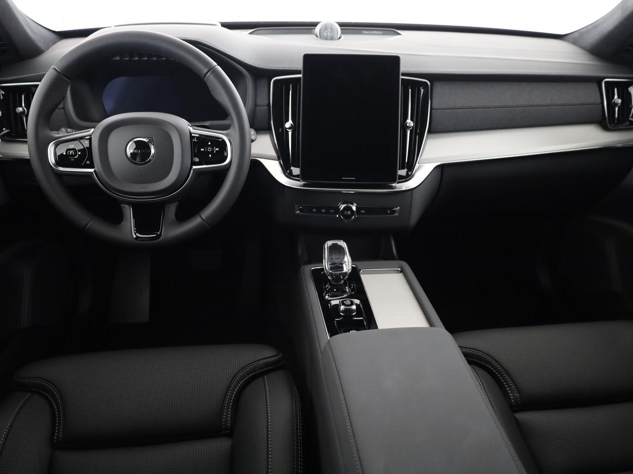 VOLVO XC90 2.0 T8 TE Black Edition eAWD-image-13