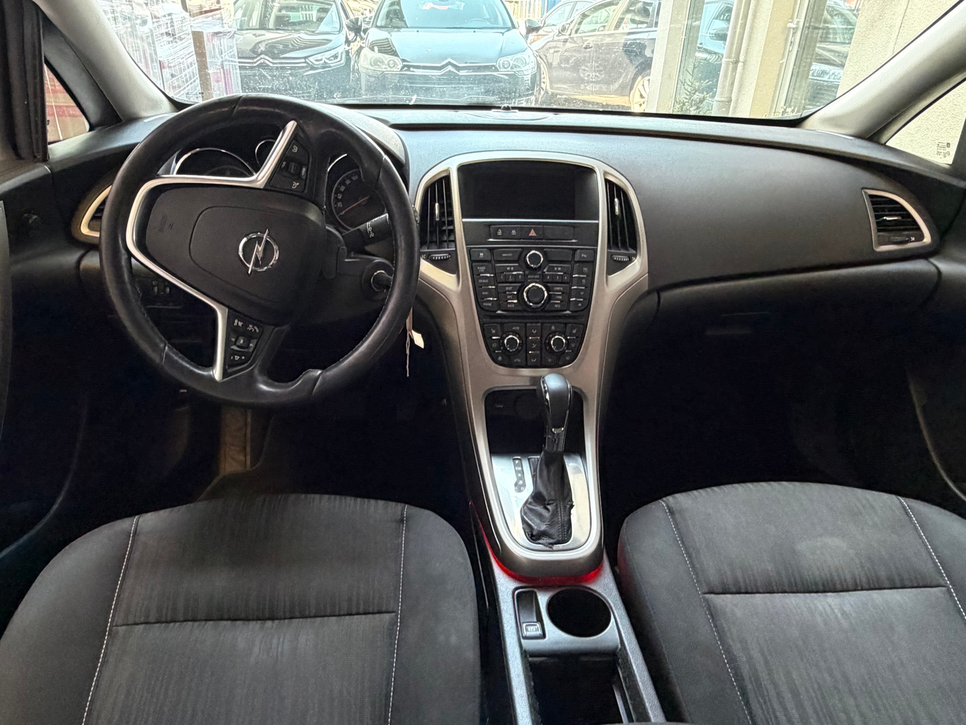 OPEL Astra SportsTourer 2.0 CDTi Enjoy Automatic-image-9