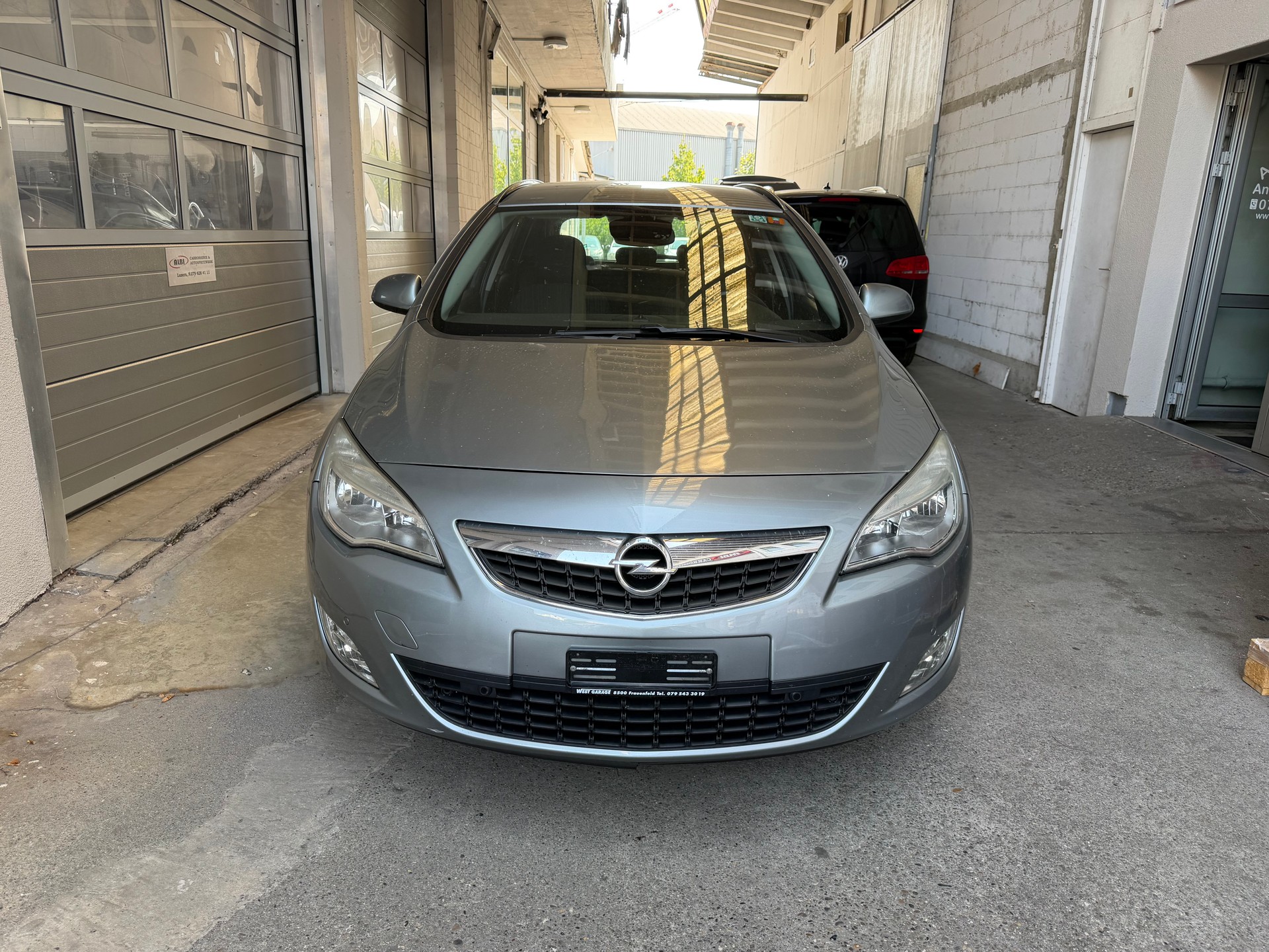 OPEL Astra SportsTourer 2.0 CDTi Enjoy Automatic-image-0
