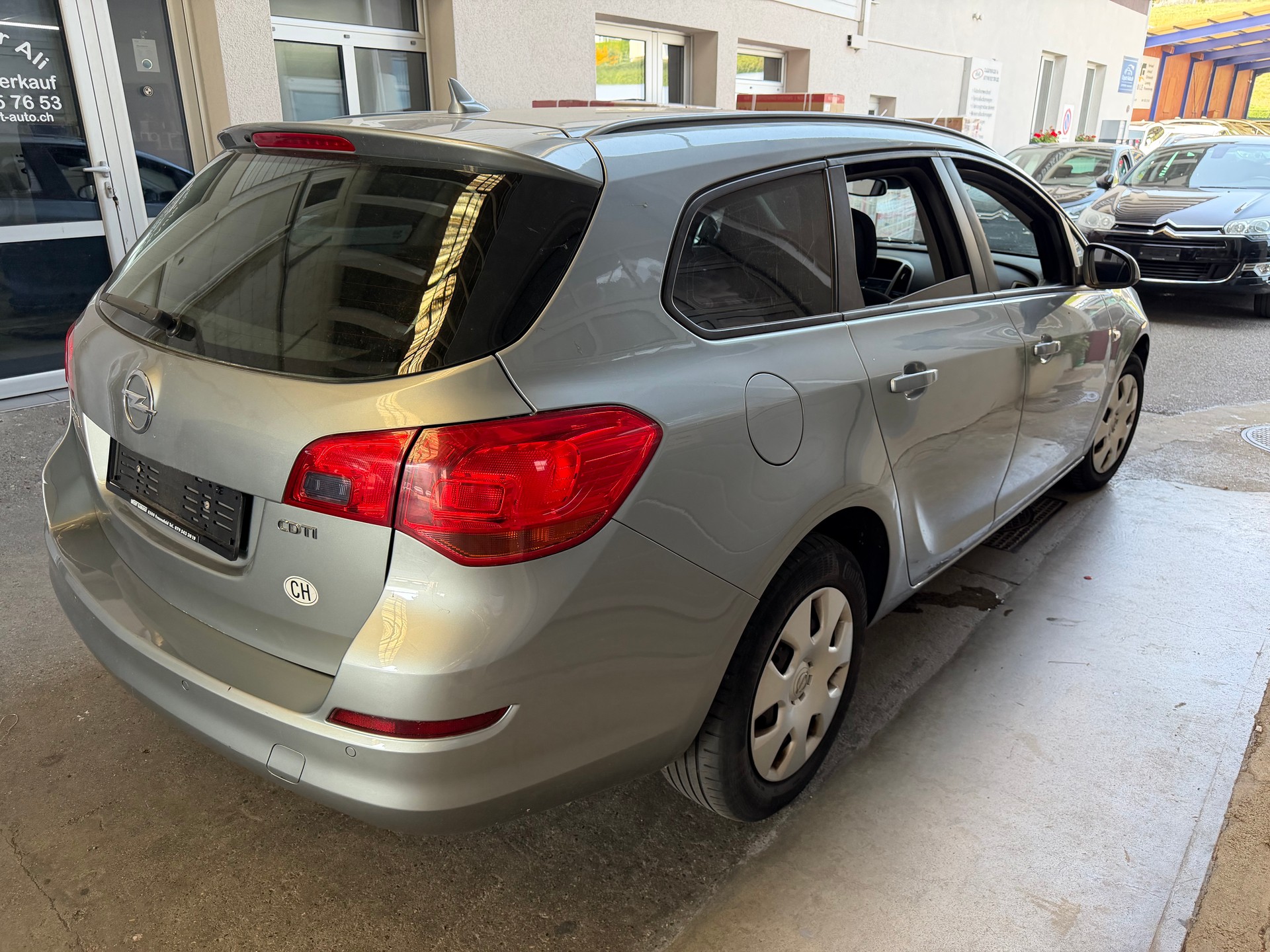 OPEL Astra SportsTourer 2.0 CDTi Enjoy Automatic-image-5