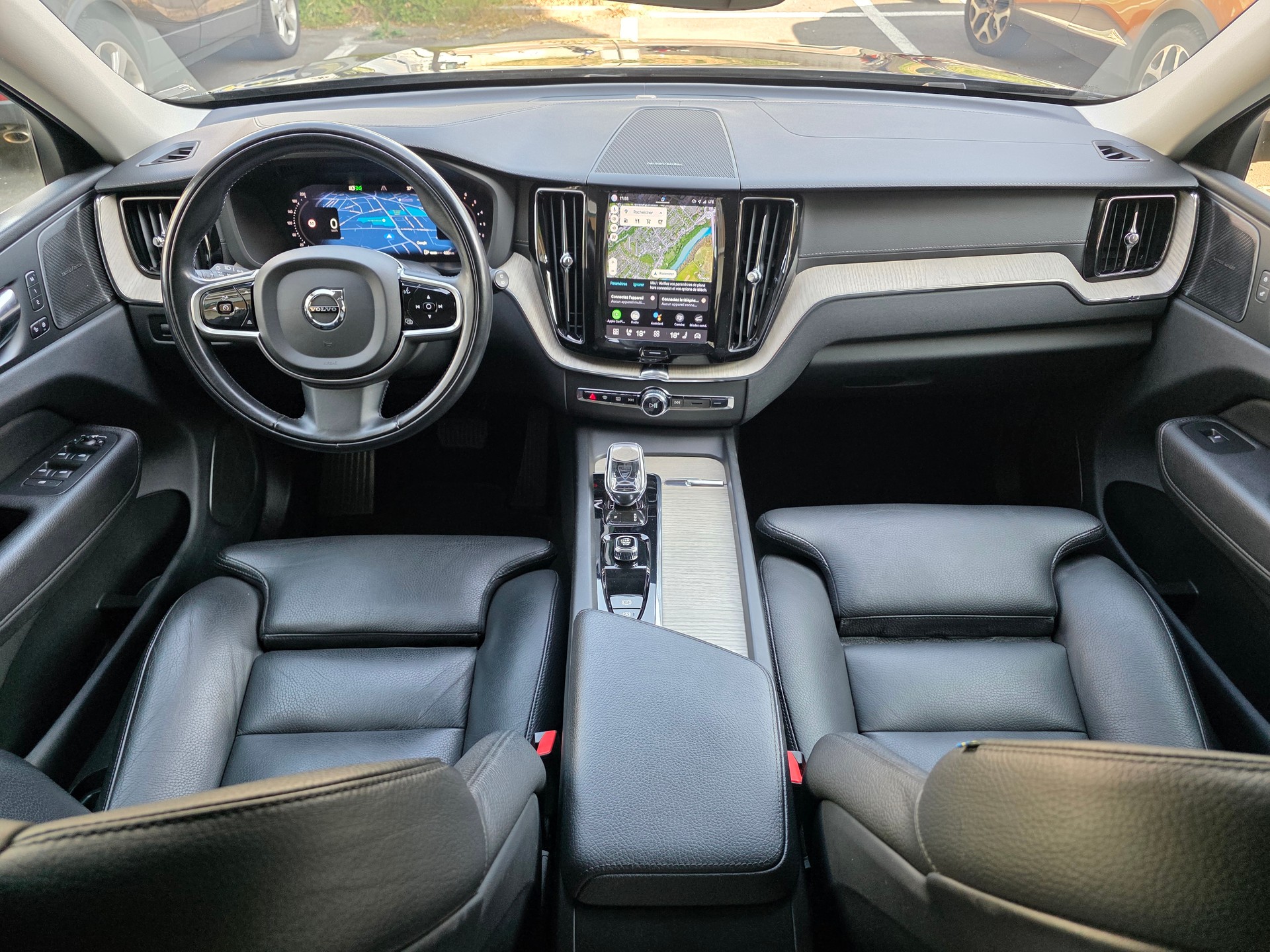 VOLVO XC60 B5 Diesel Mild Hybrid AWD Inscription Geartronic-image-7