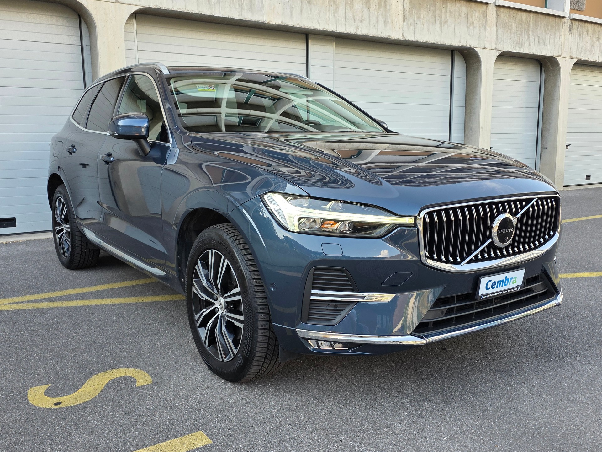 VOLVO XC60 B5 Diesel Mild Hybrid AWD Inscription Geartronic-image-2