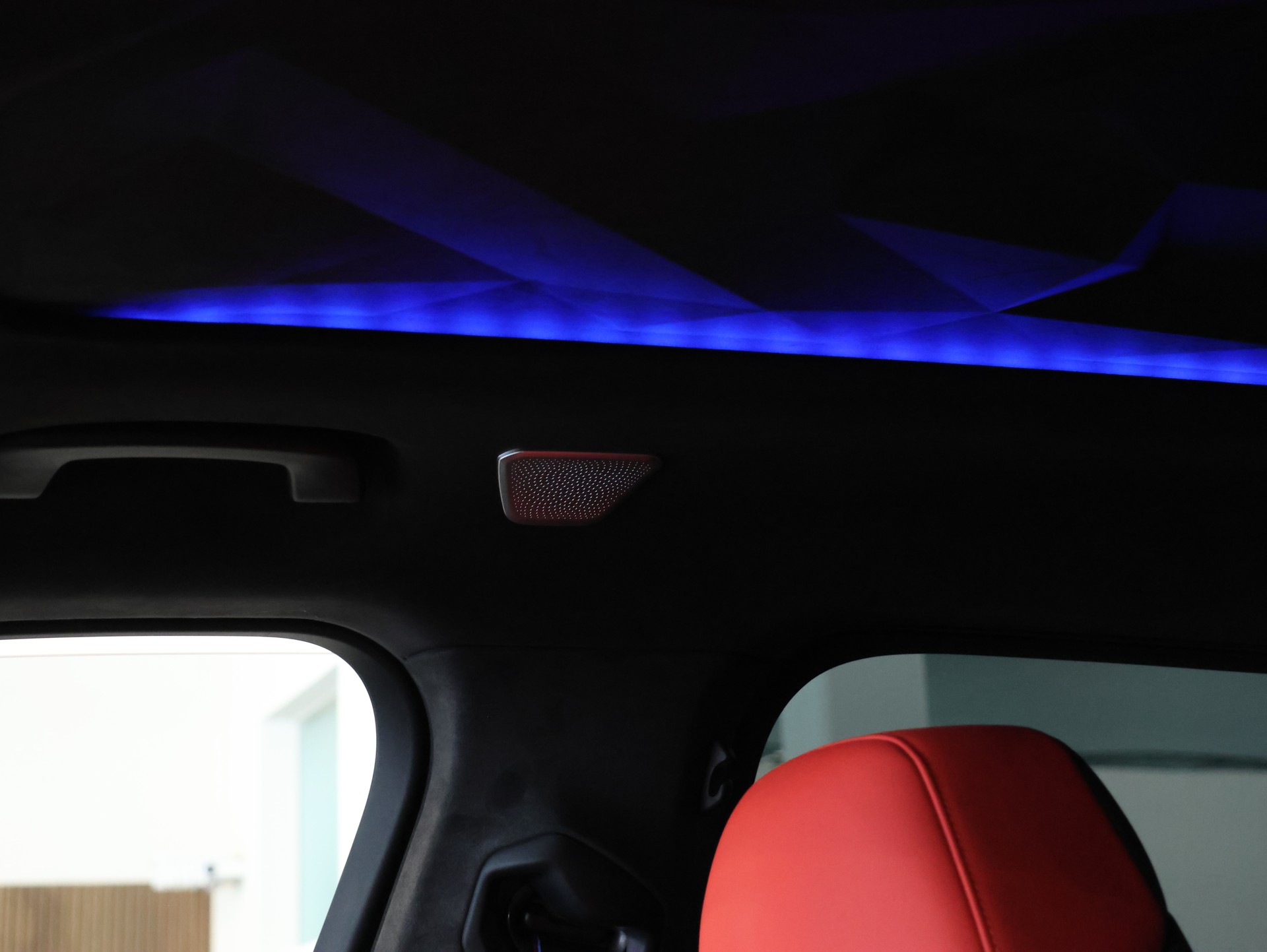 BMW XM xDrive PHEV Steptronic Label *Panoramadach* *360 Kamera* *Bowers & Wilkins*-image-16