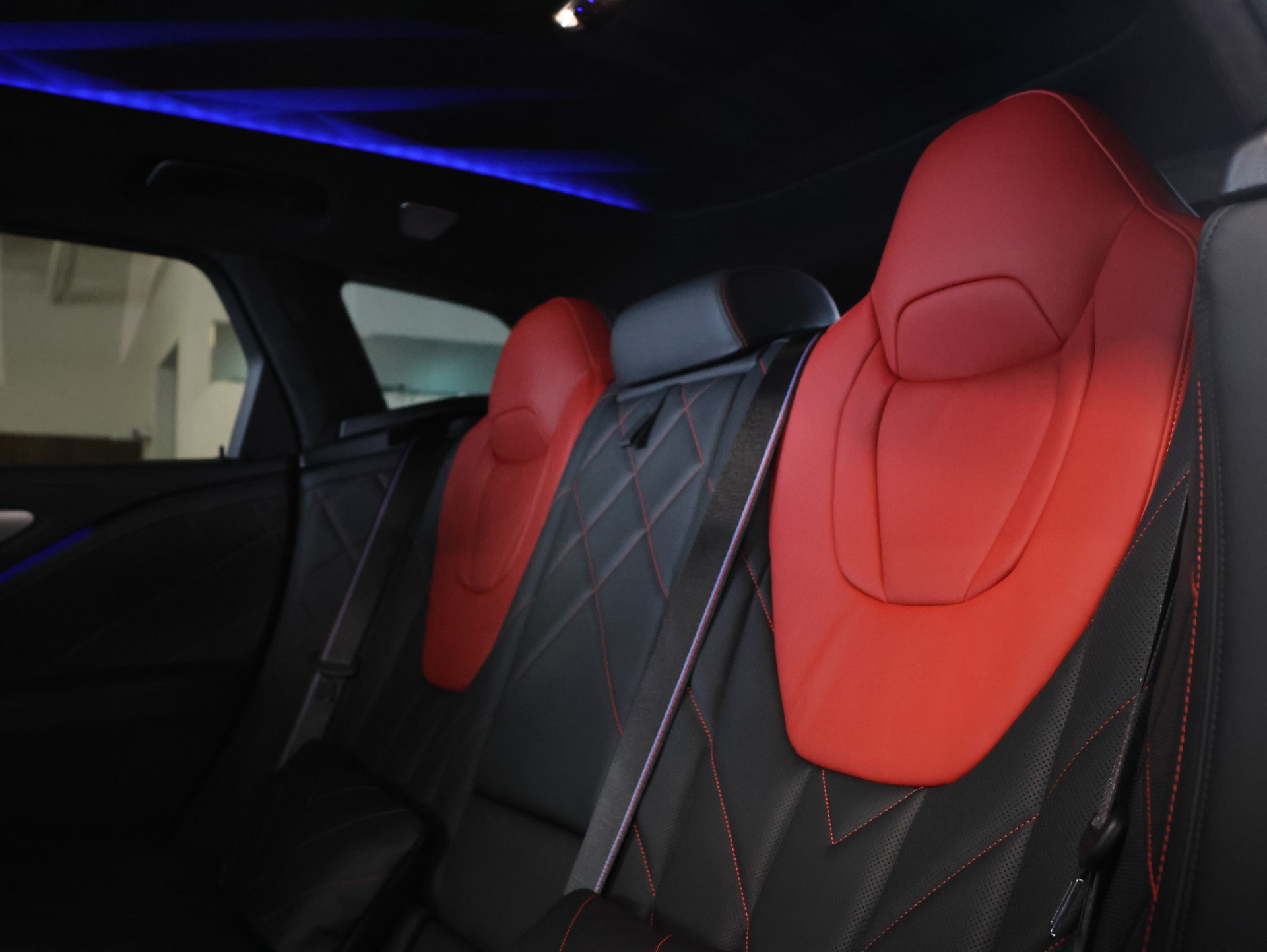 BMW XM xDrive PHEV Steptronic Label *Panoramadach* *360 Kamera* *Bowers & Wilkins*-image-41