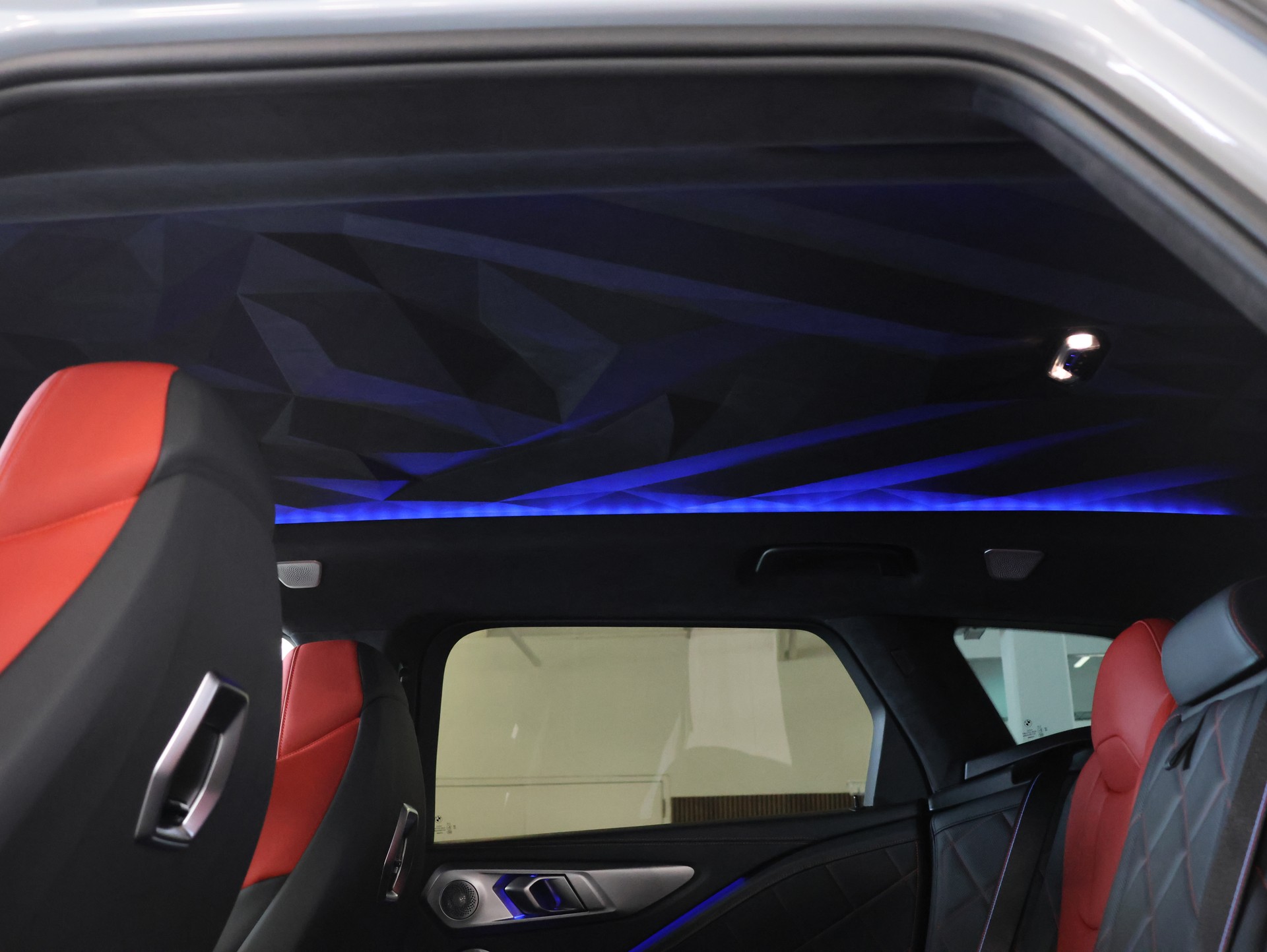 BMW XM xDrive PHEV Steptronic Label *Panoramadach* *360 Kamera* *Bowers & Wilkins*-image-43