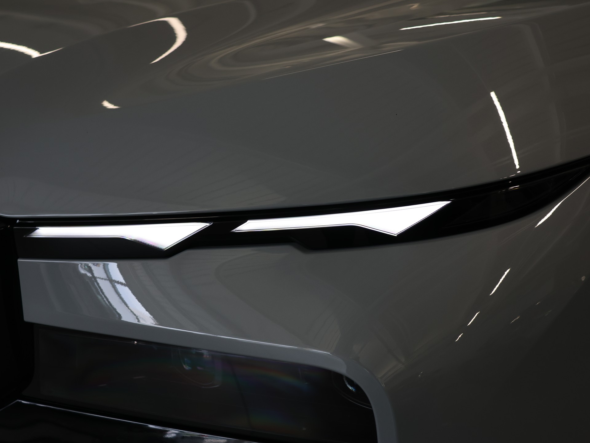 BMW XM xDrive PHEV Steptronic Label *Panoramadach* *360 Kamera* *Bowers & Wilkins*-image-9