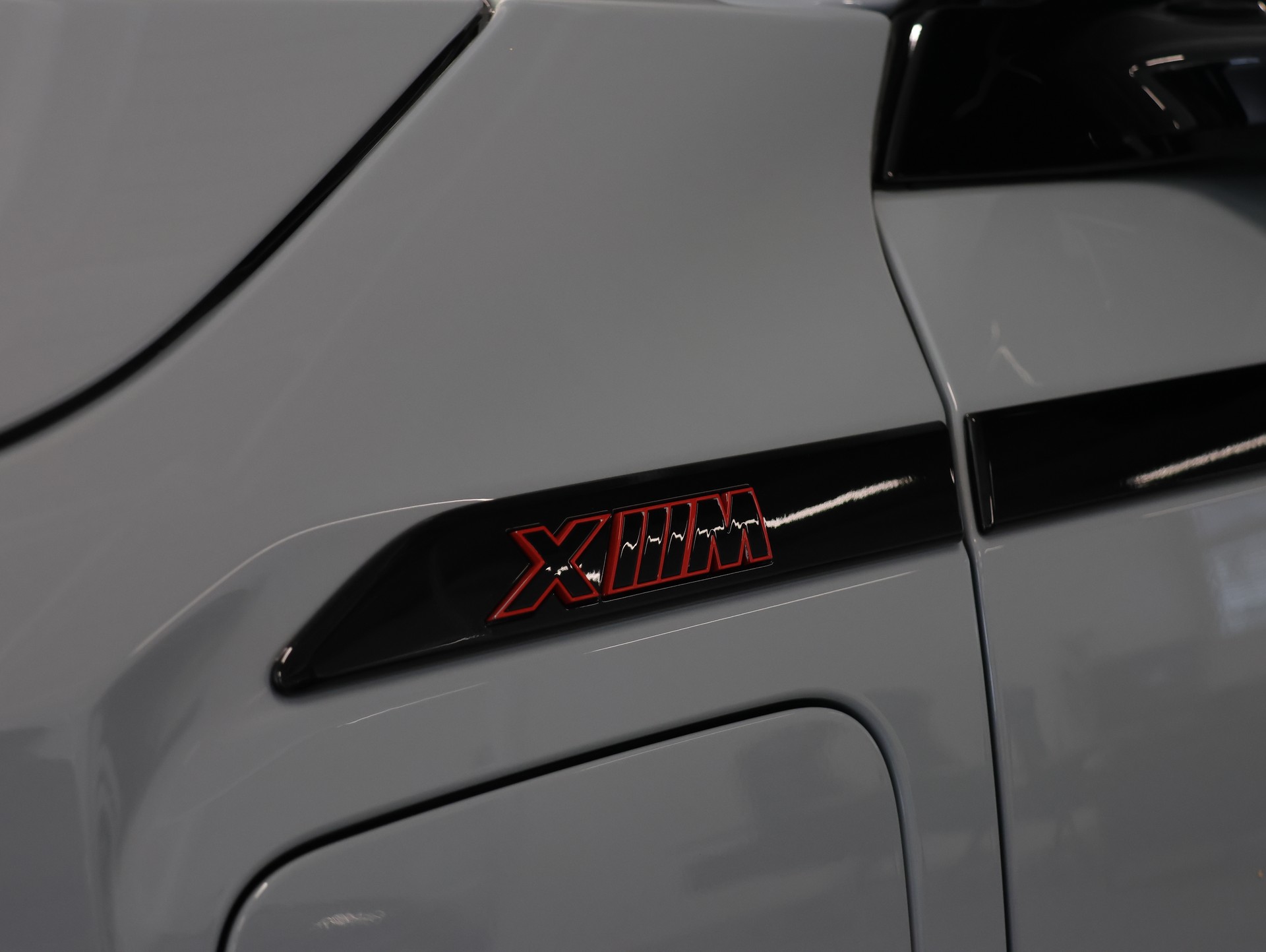 BMW XM xDrive PHEV Steptronic Label *Panoramadach* *360 Kamera* *Bowers & Wilkins*-image-11