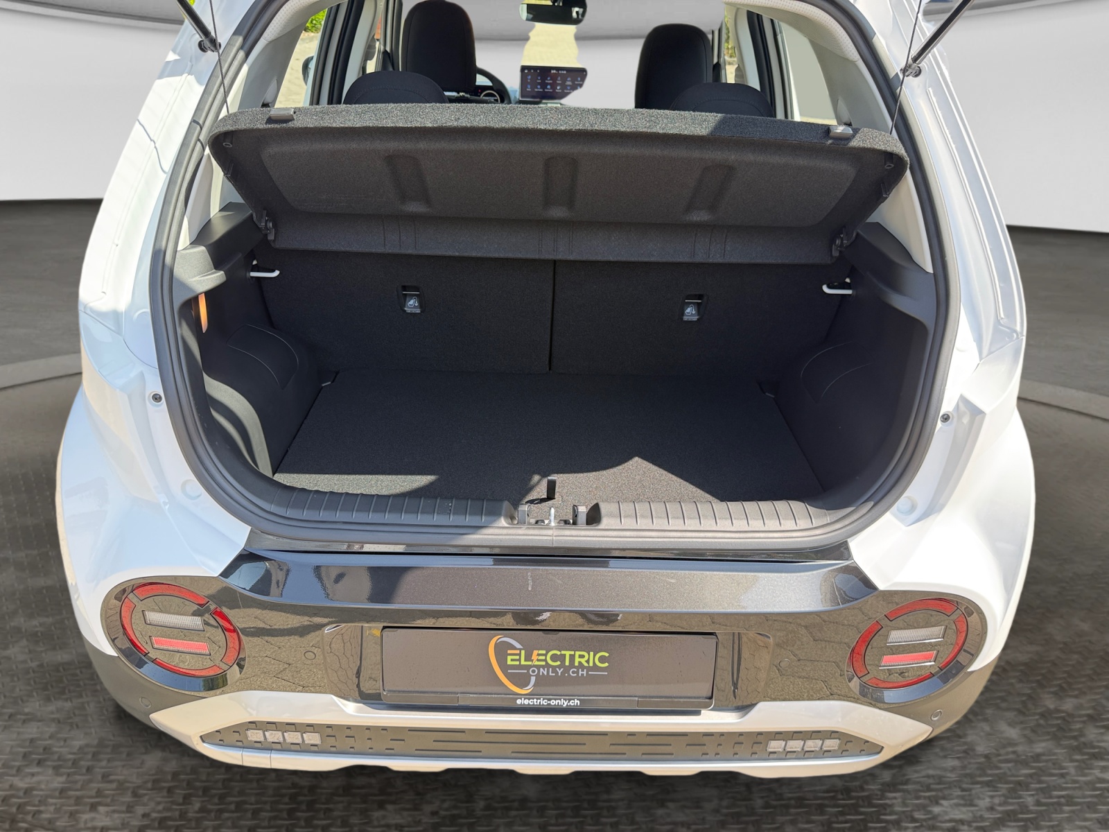 HYUNDAI Inster 49kWh Origo-image-18