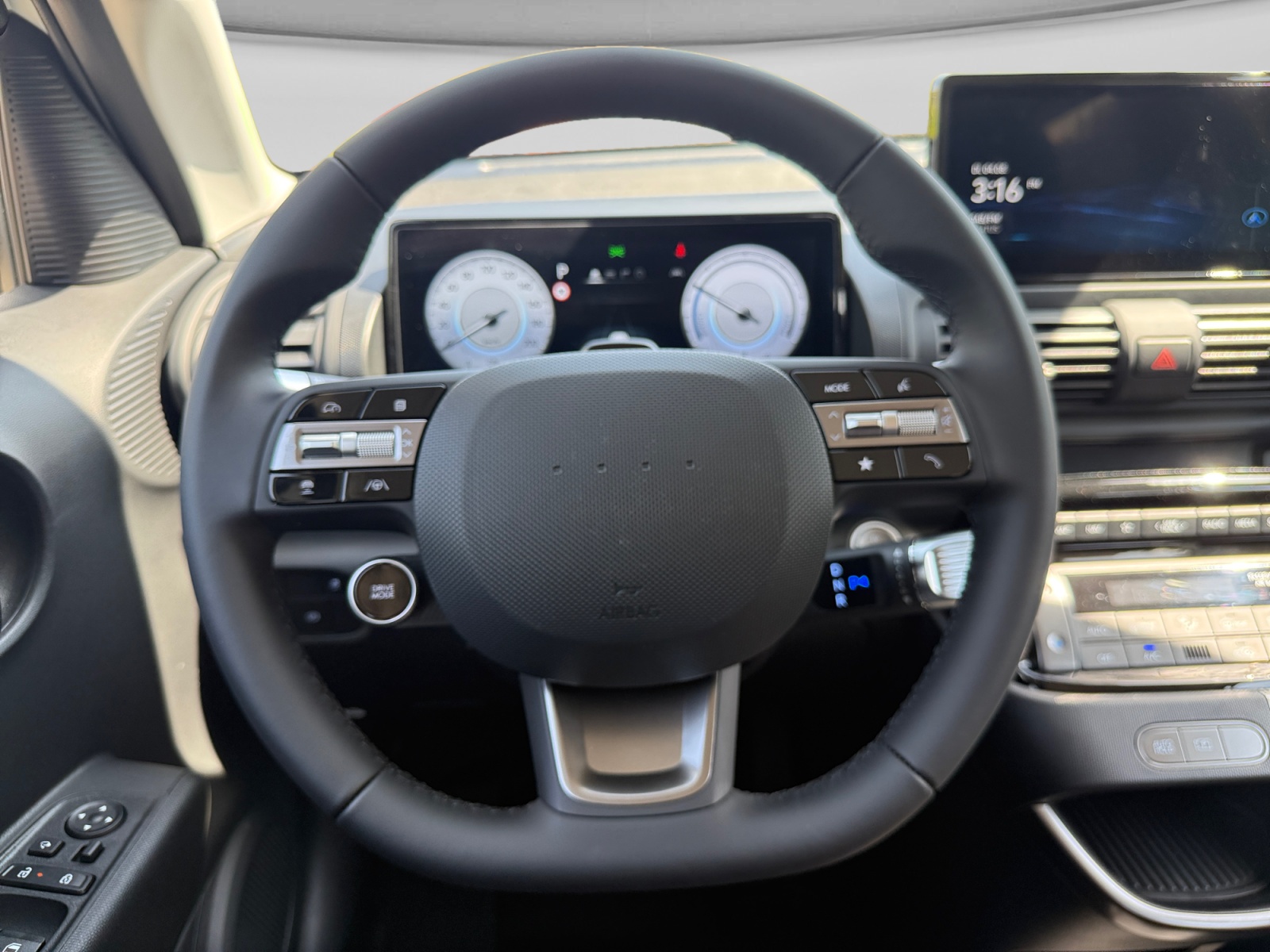 HYUNDAI Inster 49kWh Origo-image-12