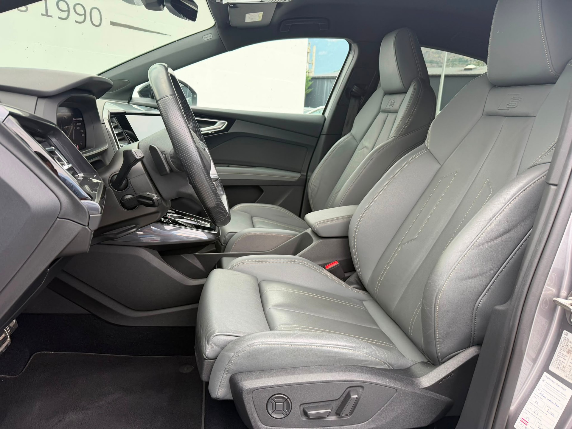 AUDI Q4 Sportback e-tron 50 quattro-image-12