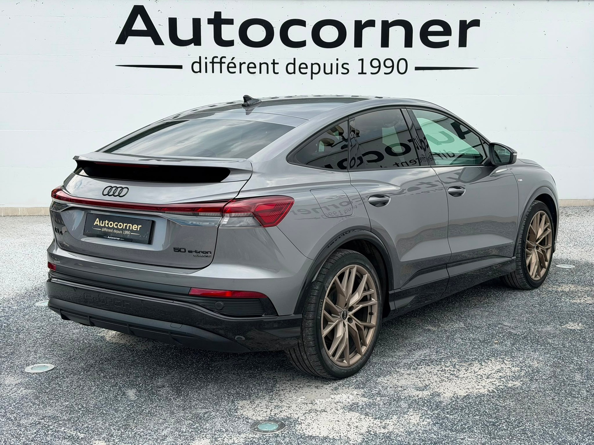 AUDI Q4 Sportback e-tron 50 quattro-image-4