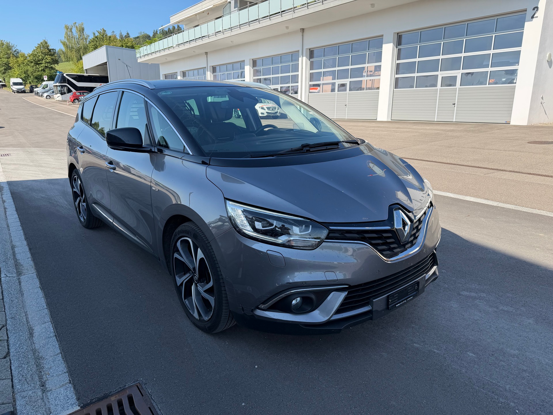 RENAULT Grand Scénic 1.6 dCi Initiale Paris EDC-image-2