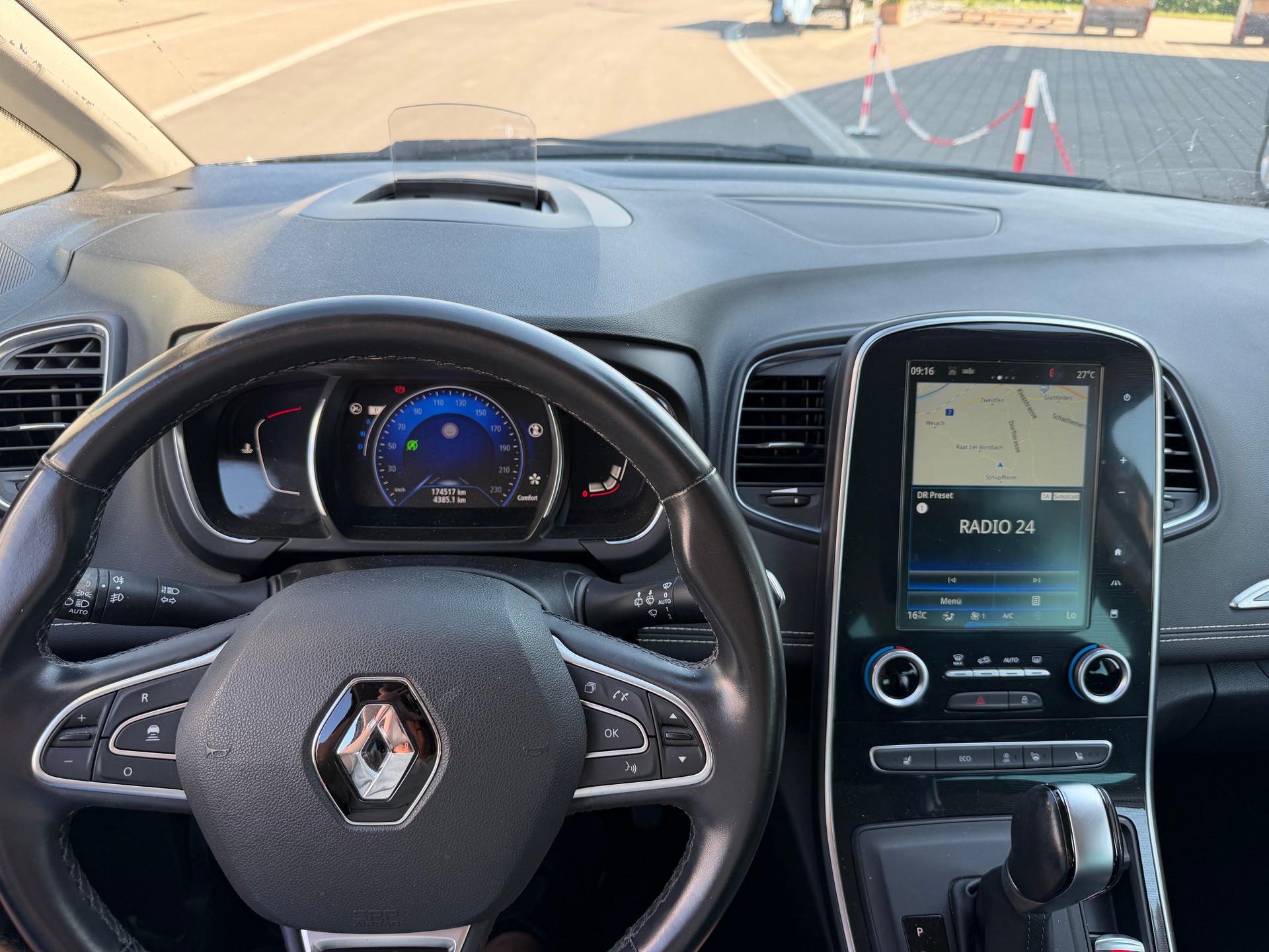 RENAULT Grand Scénic 1.6 dCi Initiale Paris EDC-image-10