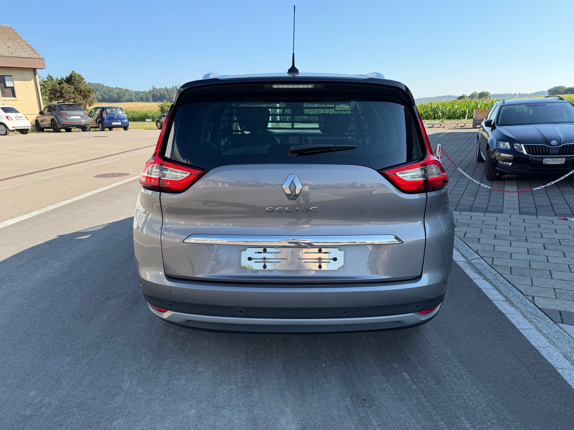 RENAULT Grand Scénic 1.6 dCi Initiale Paris EDC-image-7