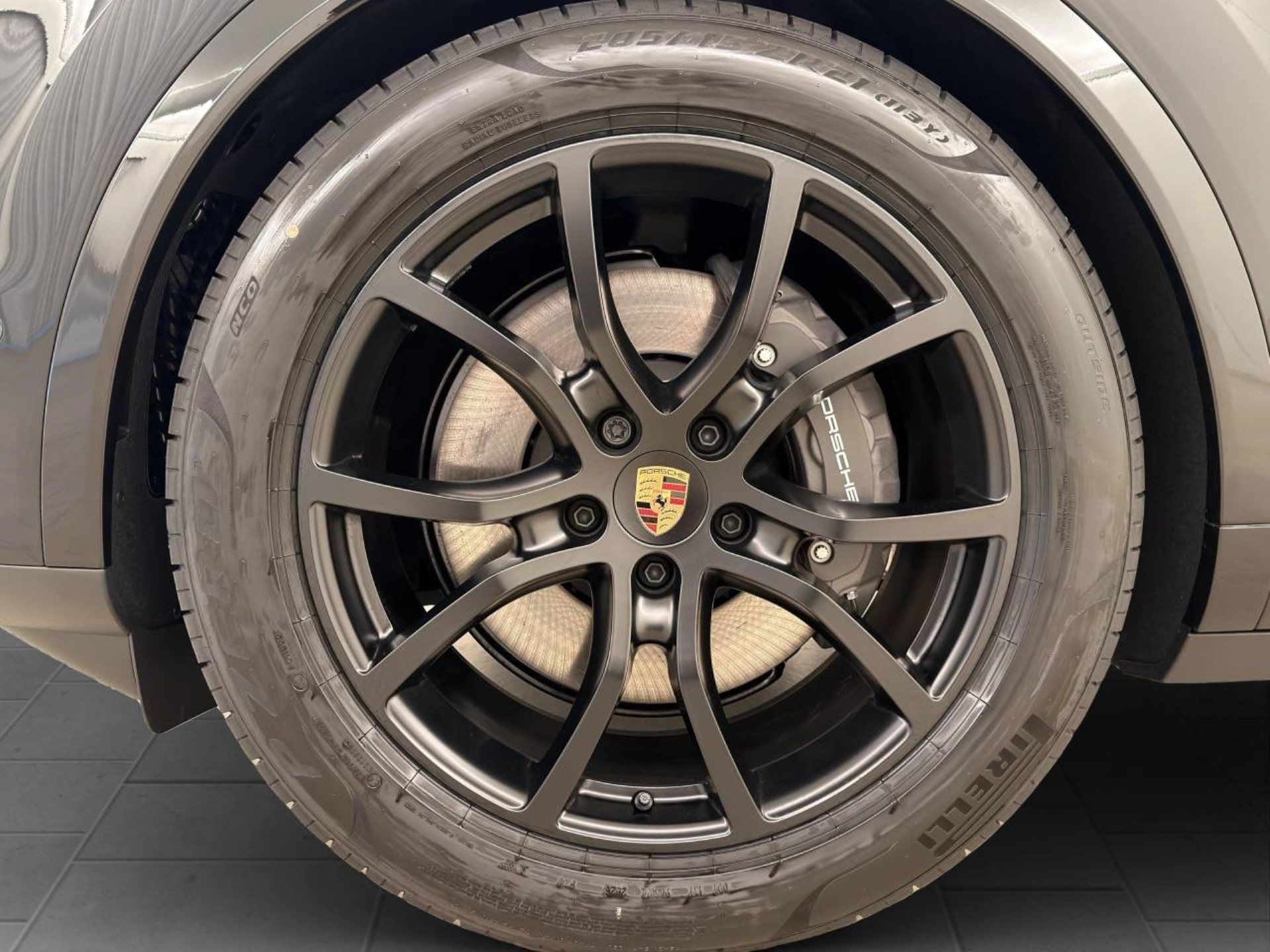 PORSCHE Cayenne E-Hybrid Coupé Black Edition-image-10