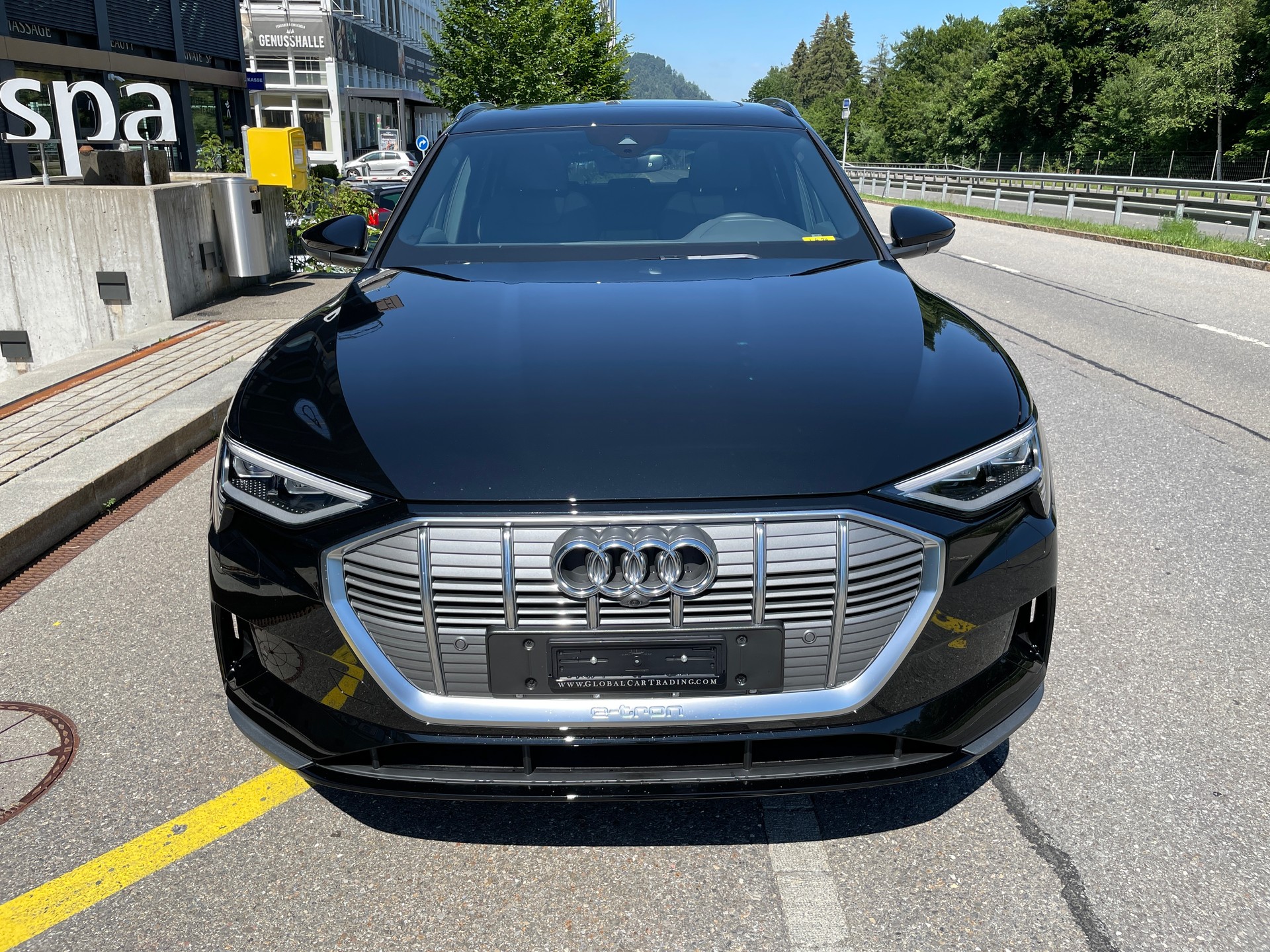 AUDI e-tron 50 Sportback quattro-image-1